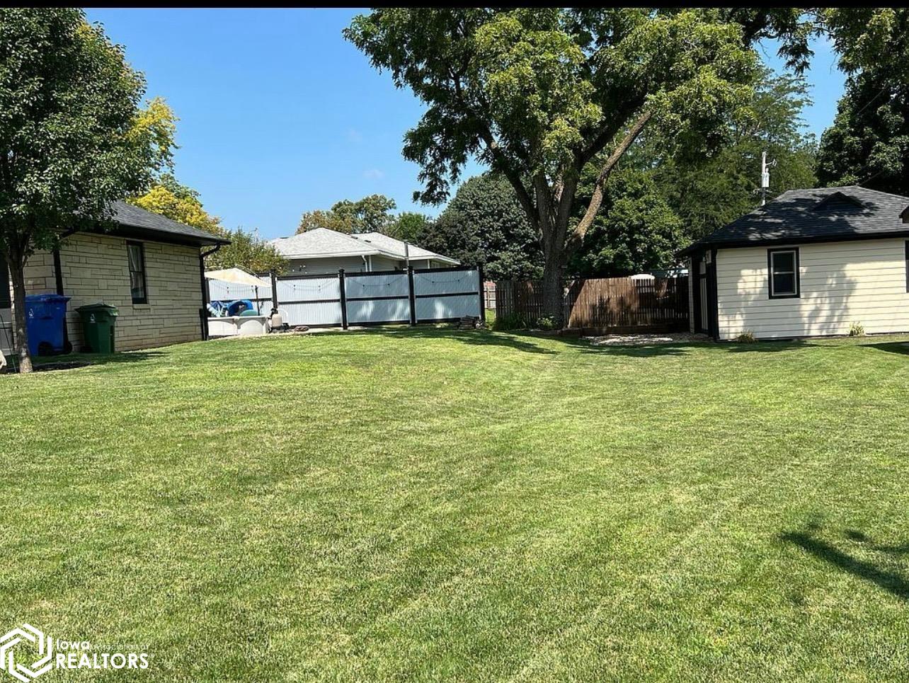 206 W Russell Street, Jefferson, Iowa image 10
