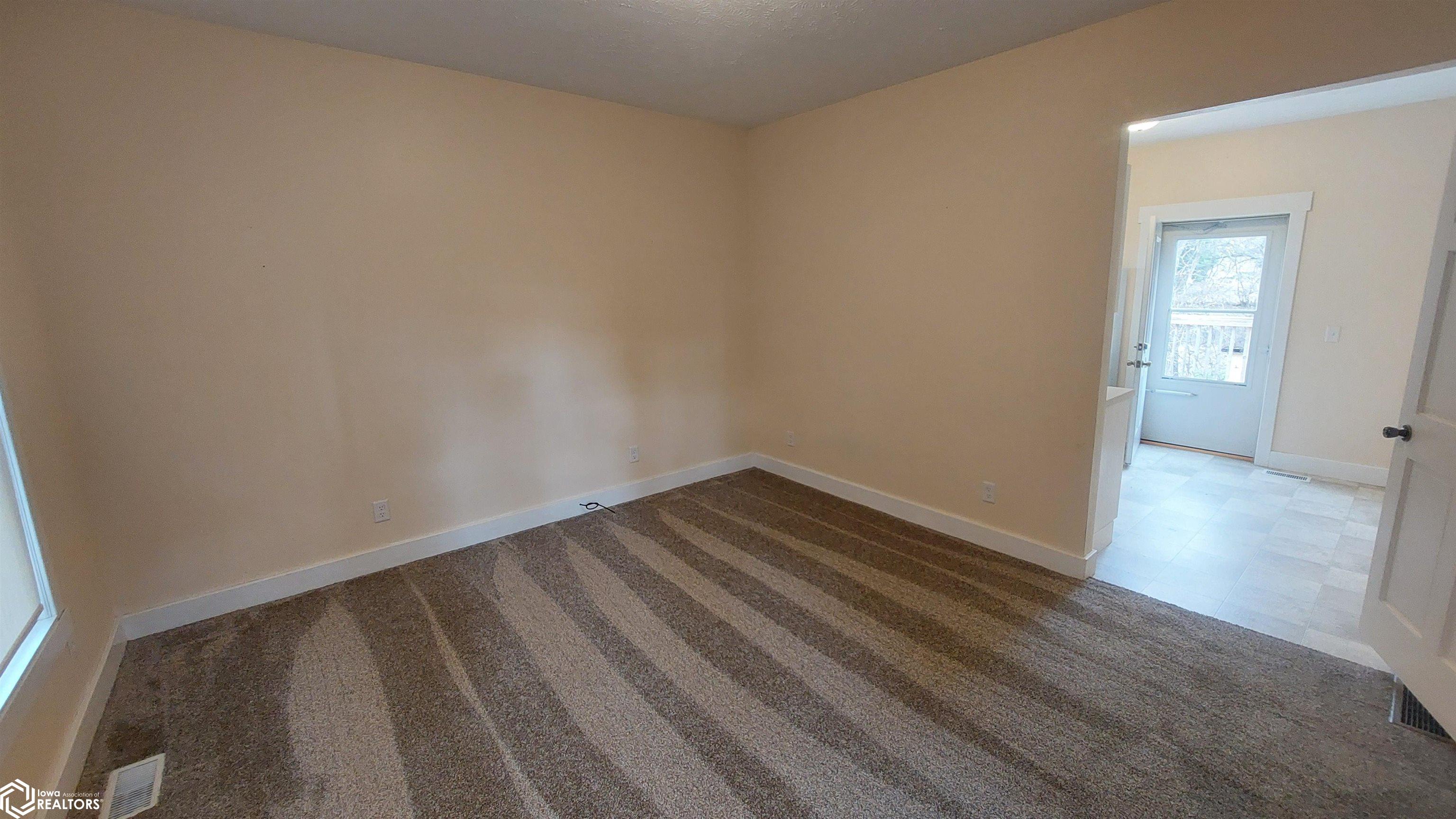 404 S 2nd Street, Red Oak, Iowa image 3