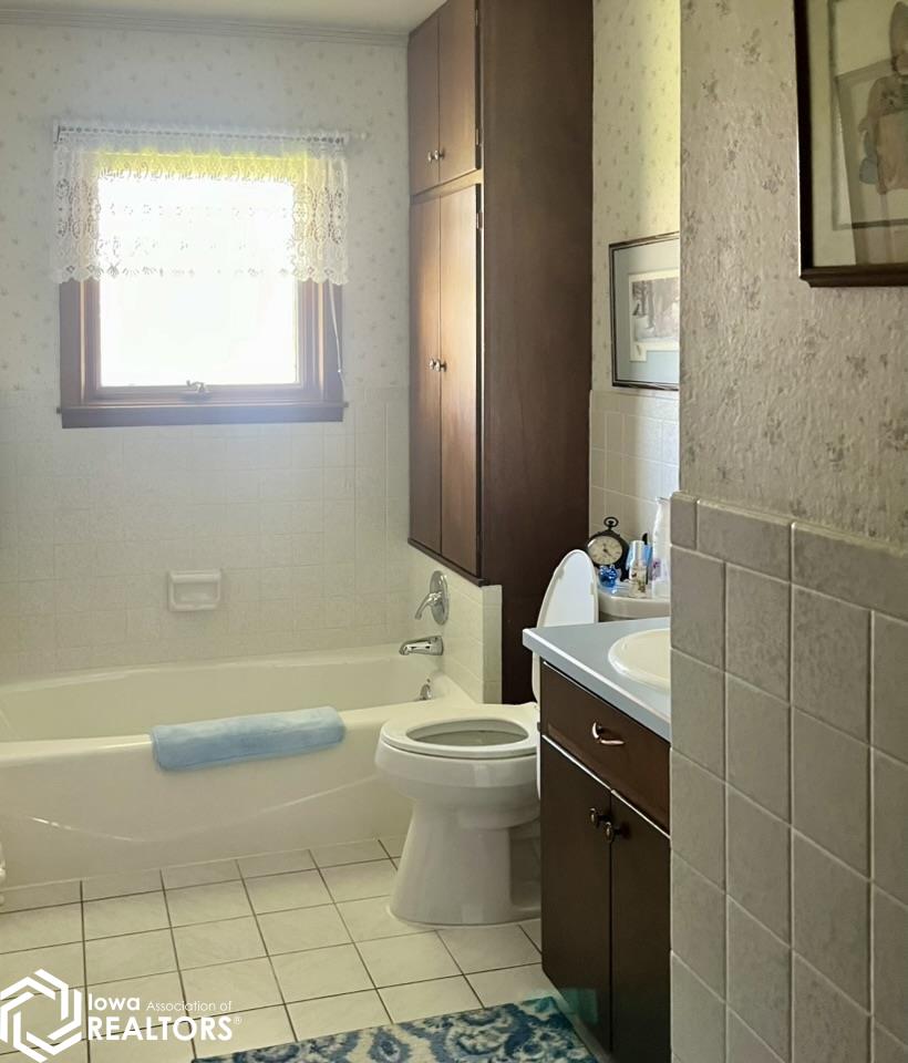 1019 Ilion Avenue, Chariton, Iowa image 13