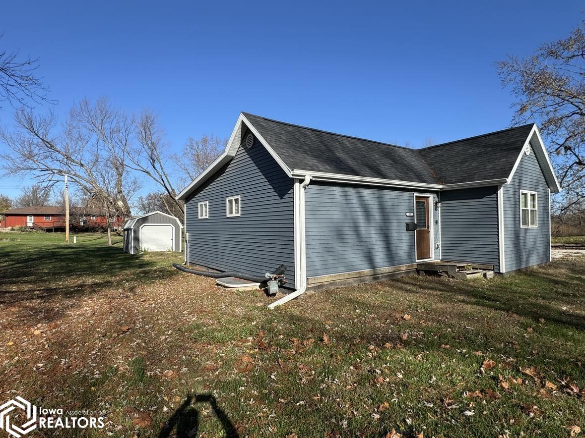 307 E 5th Street, Moulton, Iowa image 2