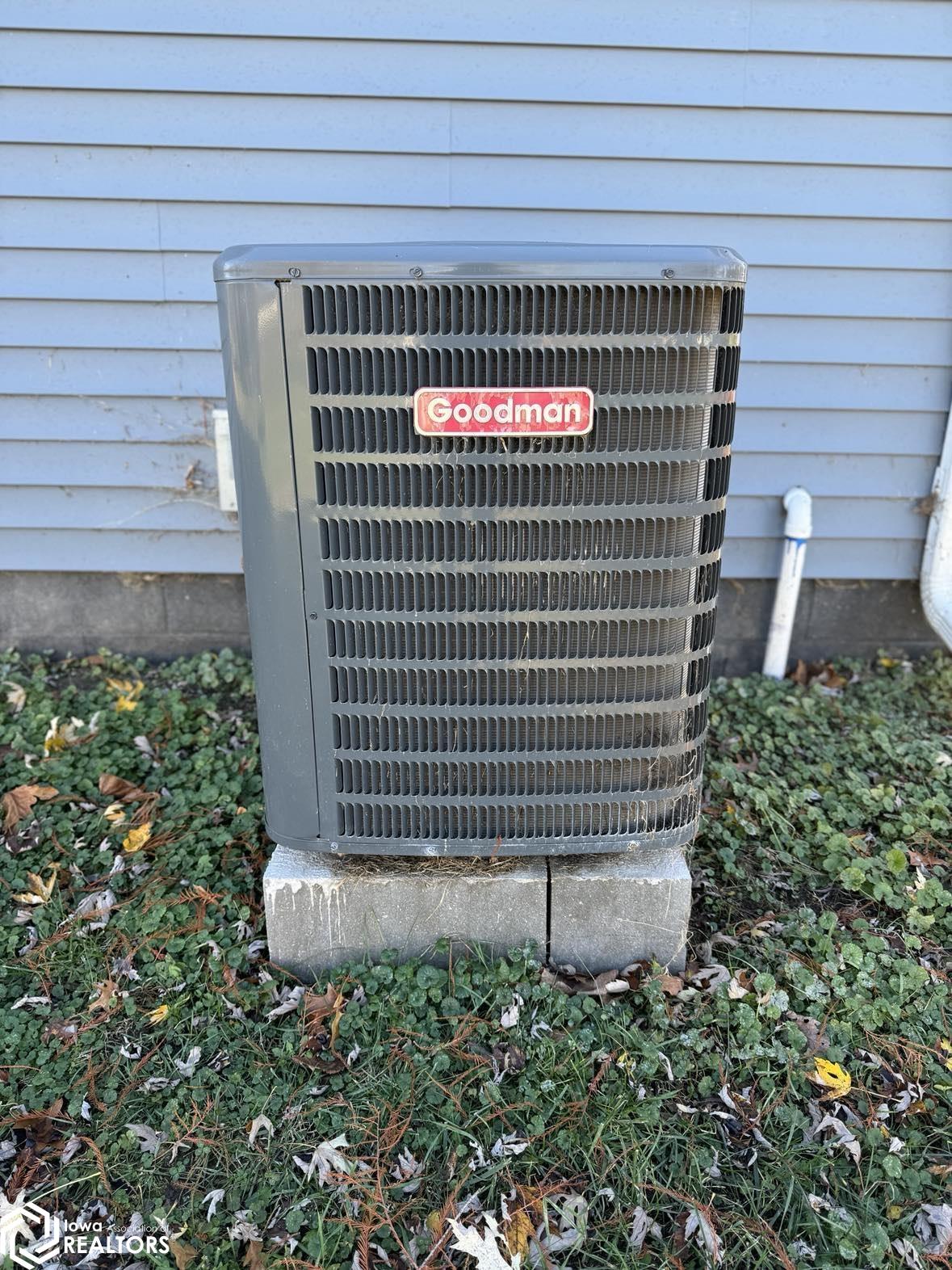 307 E 5th Street, Moulton, Iowa image 6