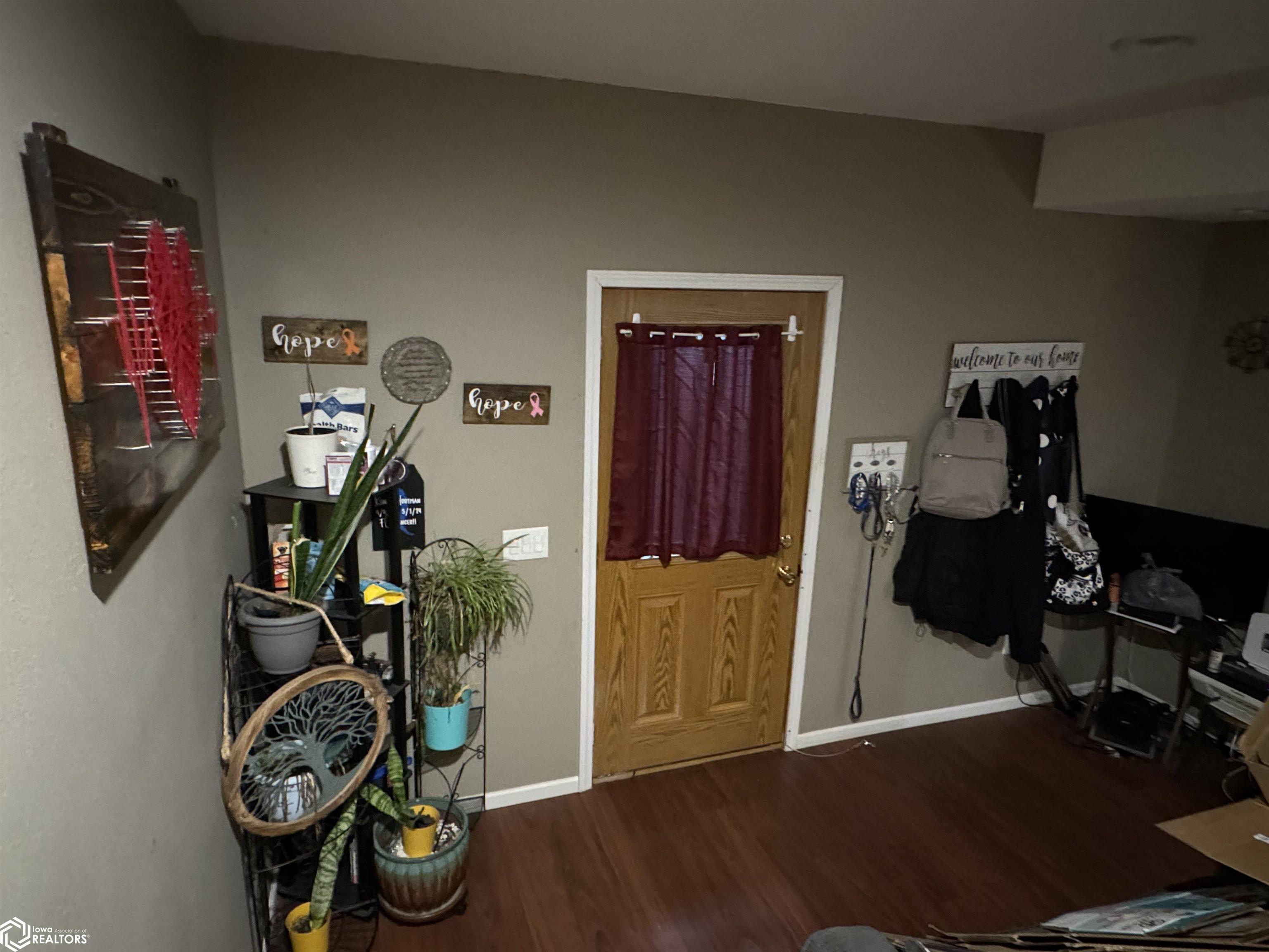 832 N 8th Street, Burlington, Iowa image 3