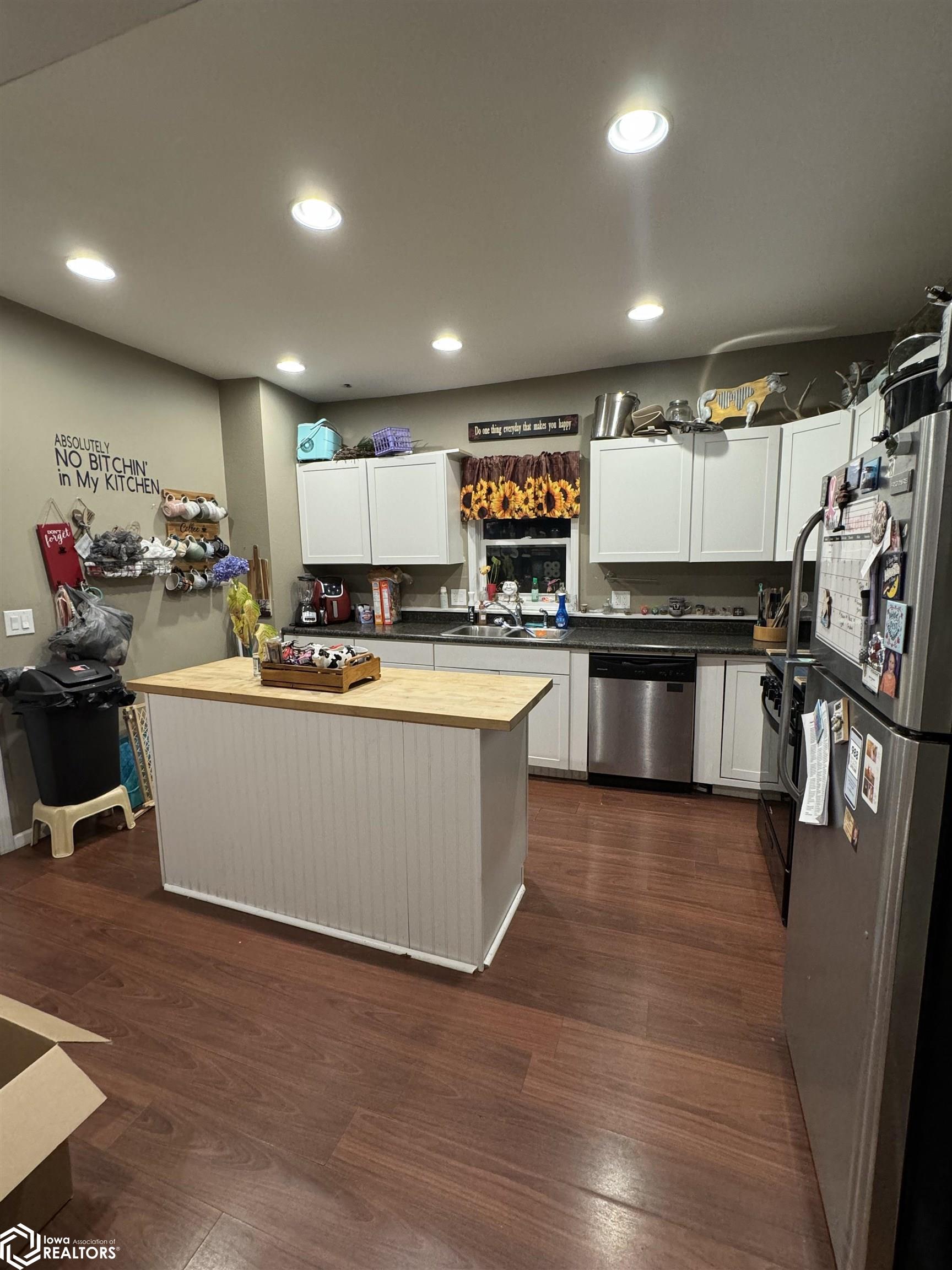 832 N 8th Street, Burlington, Iowa image 4