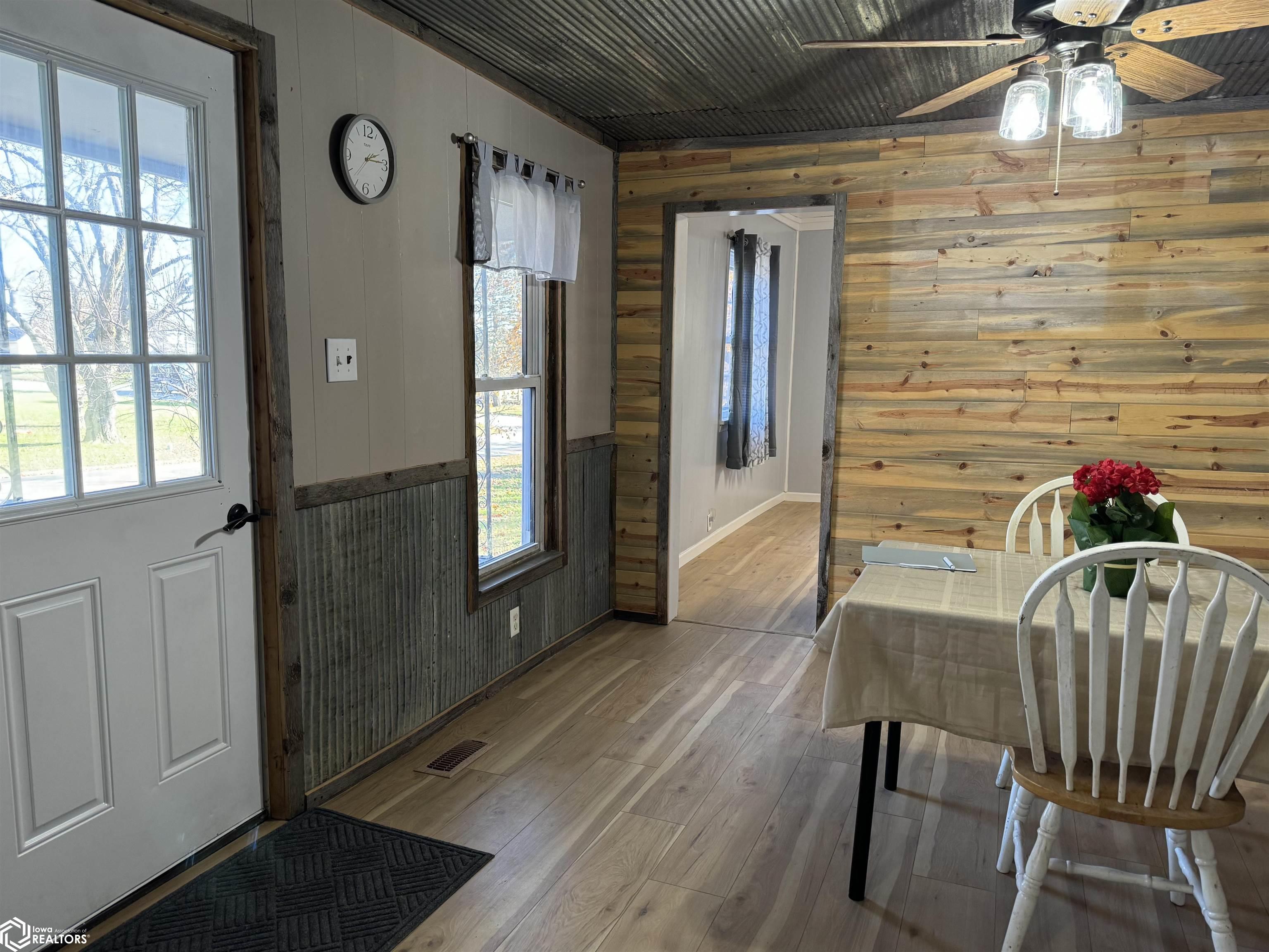 606 S Pine Street, Creston, Iowa image 4