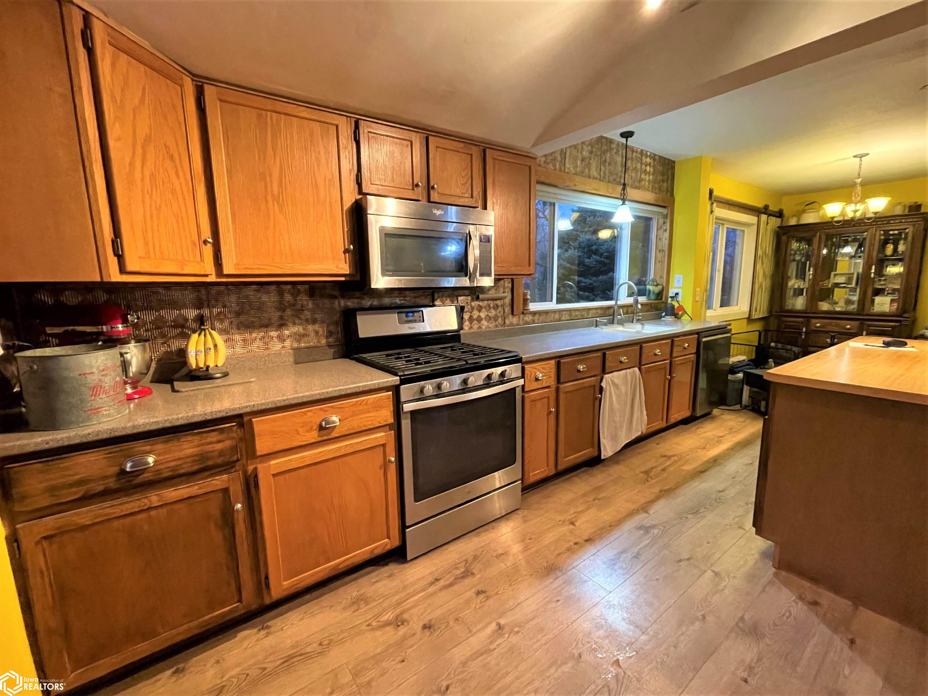 2106 35th Avenue, Whittemore, Iowa image 12