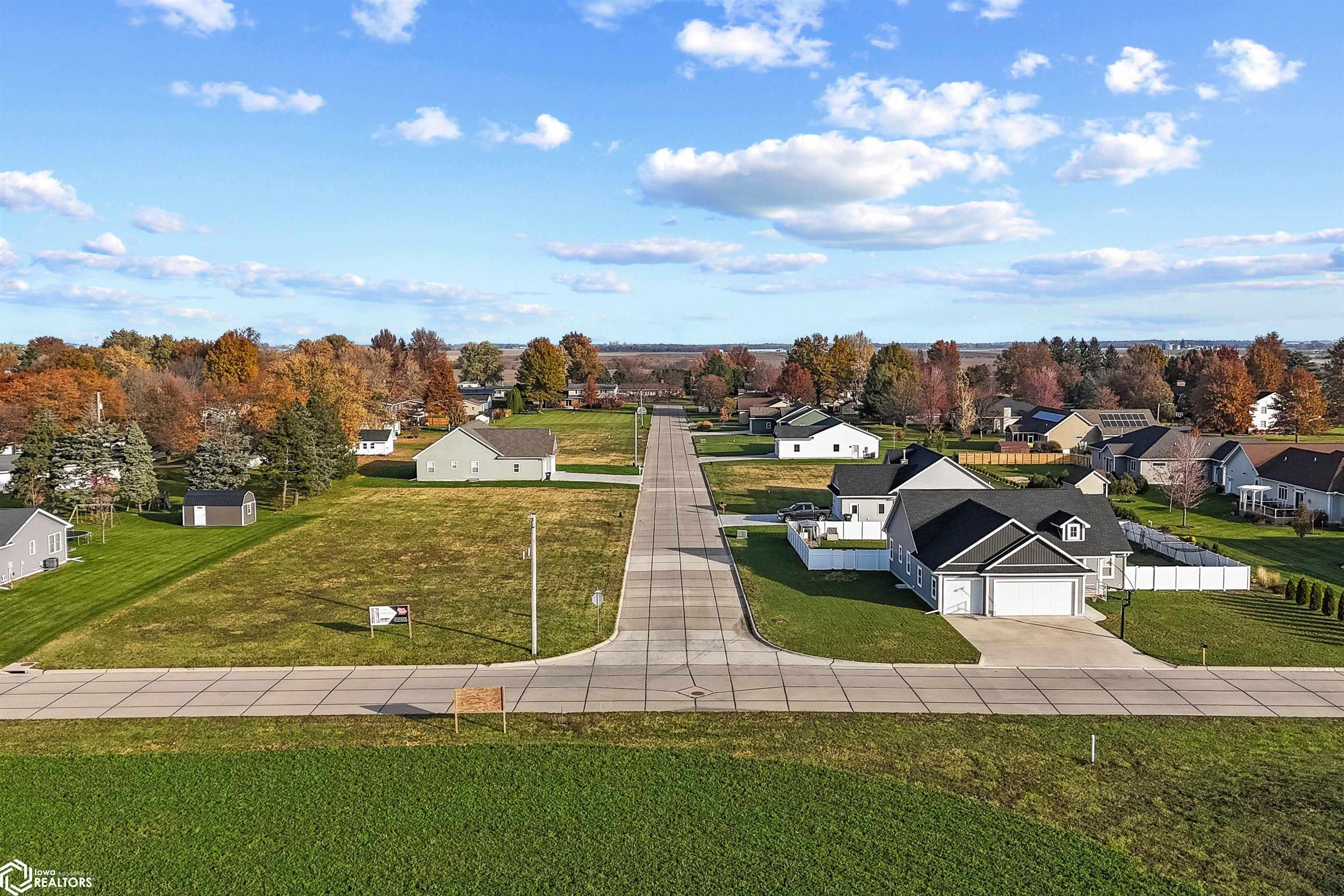 419 Laci Dru Drive, Mediapolis, Iowa image 6