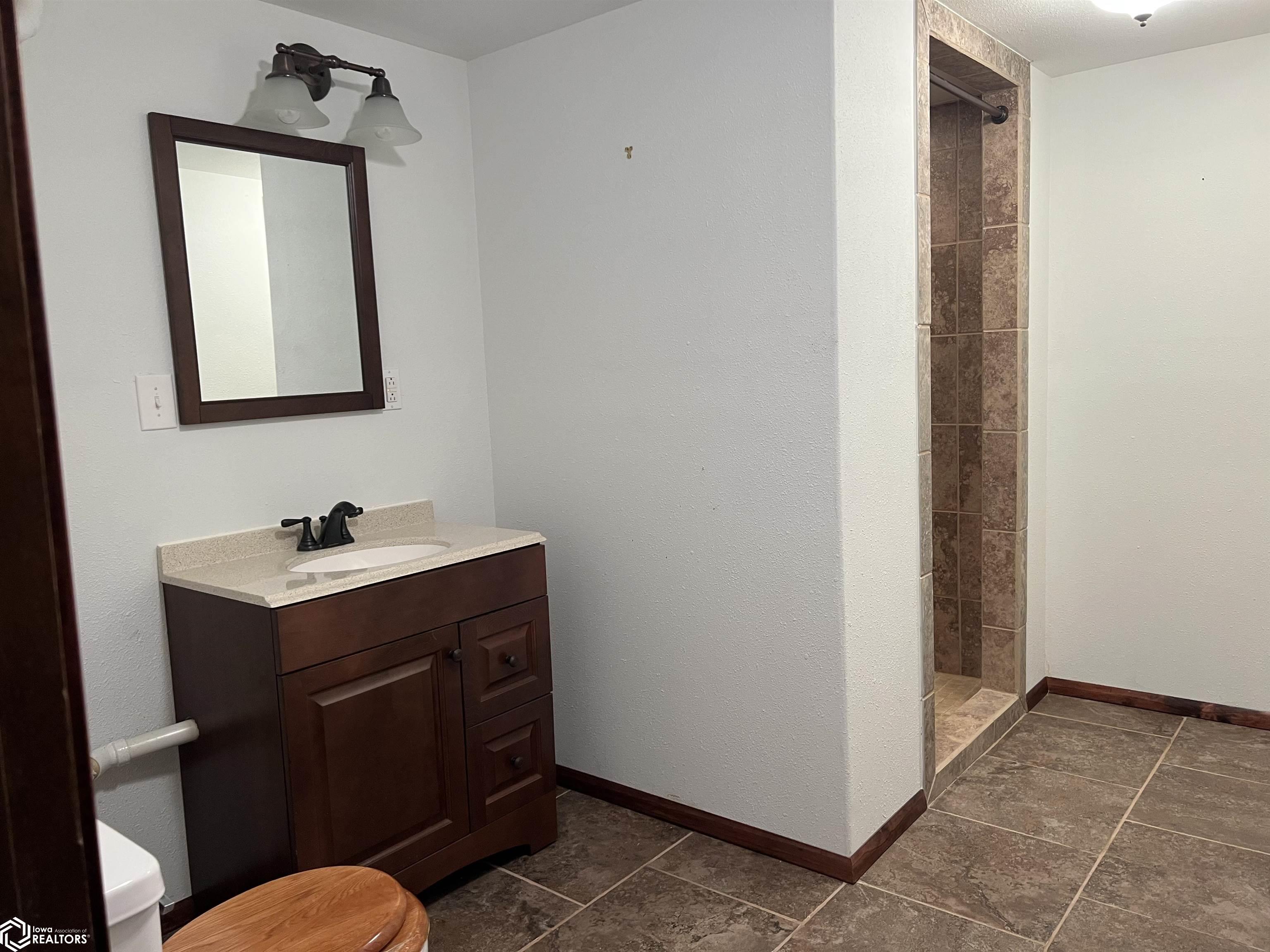 1202 N Clark Street, Carroll, Iowa image 16