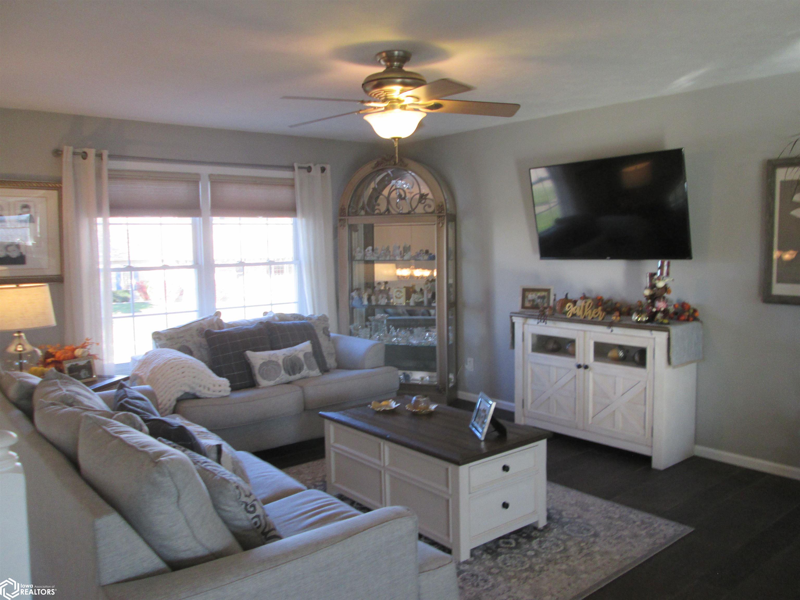 1427 Lynnwood, Burlington, Iowa image 11