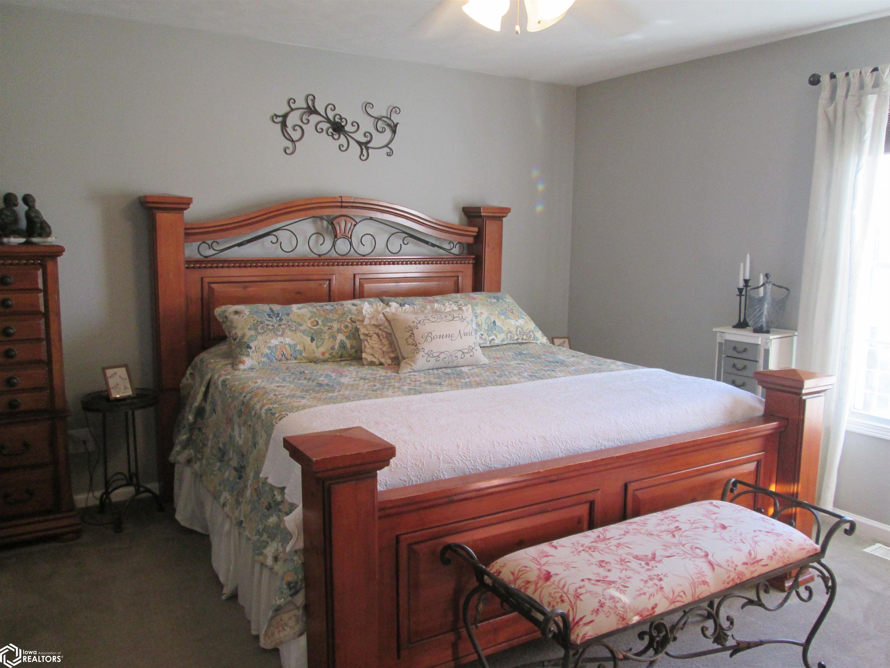1427 Lynnwood, Burlington, Iowa image 16