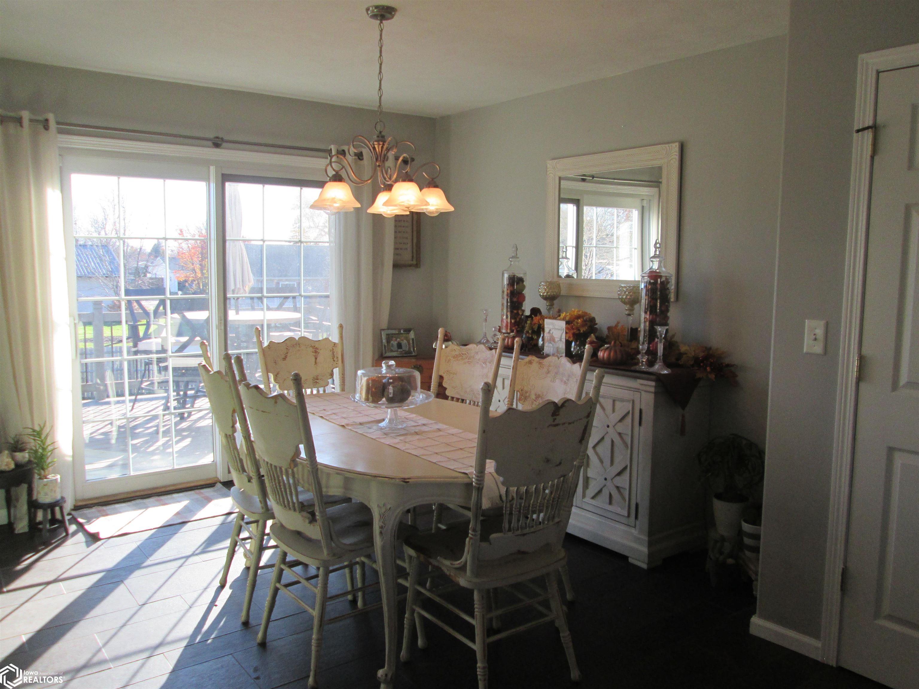 1427 Lynnwood, Burlington, Iowa image 8