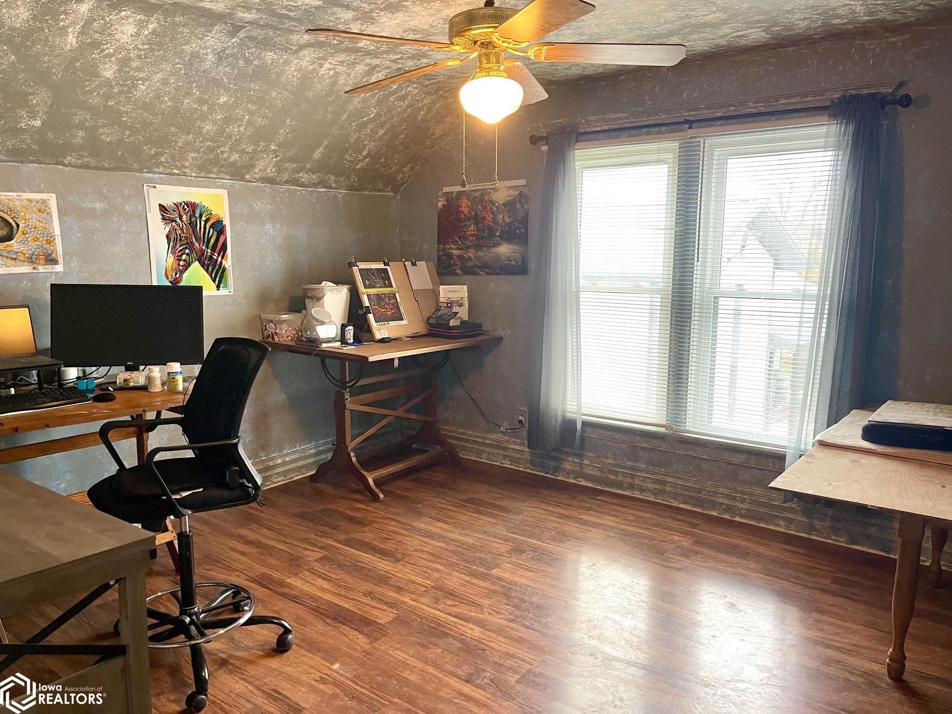 309 W Main Street, Lockridge, Iowa image 19