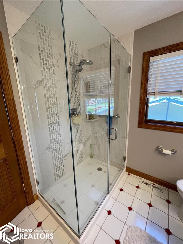 2707 S Lakeview Drive #2707, Clear Lake, Iowa image 15