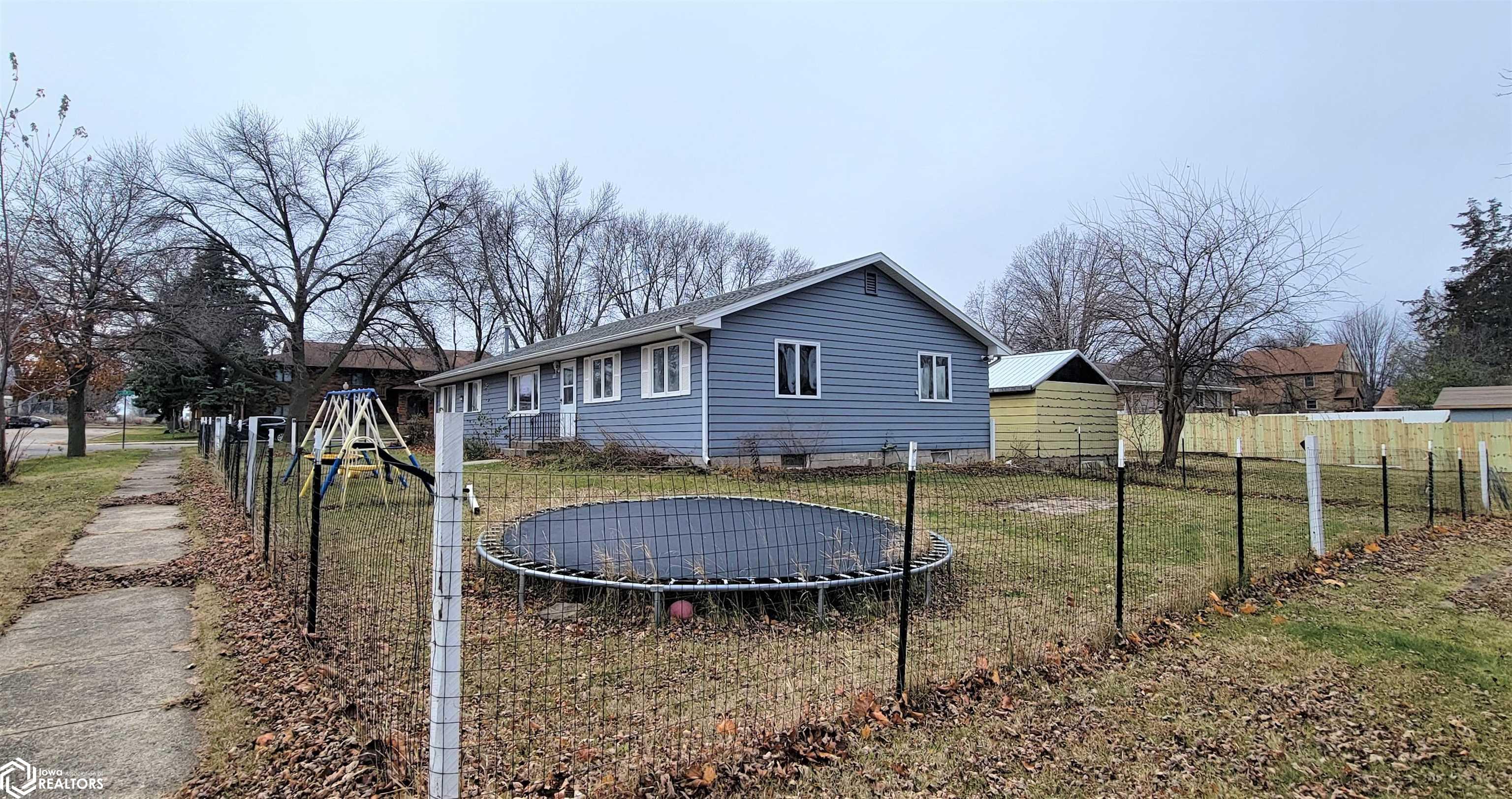 605 N Lantry Street, Algona, Iowa image 3