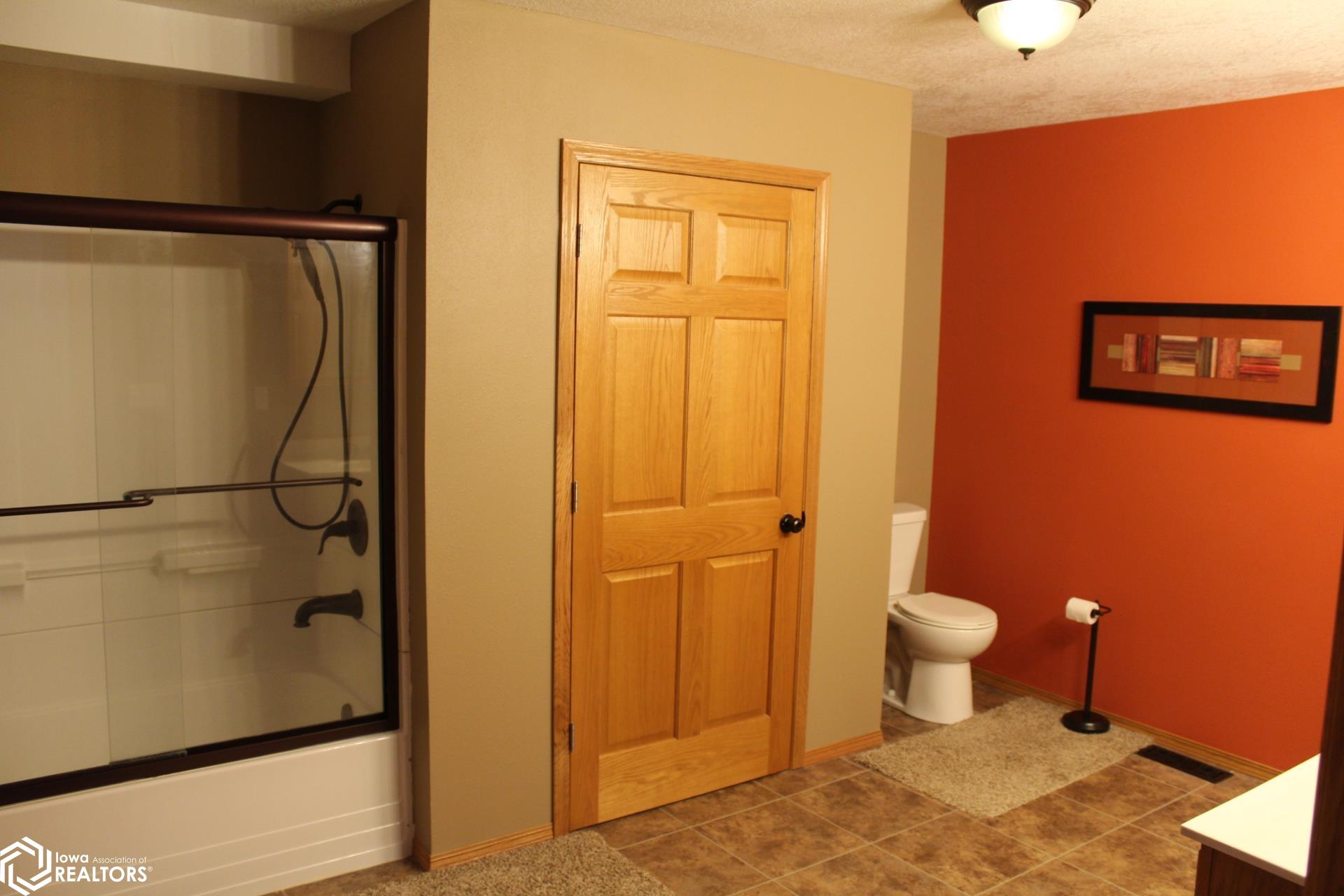 785 W 5th Street, Garner, Iowa image 12
