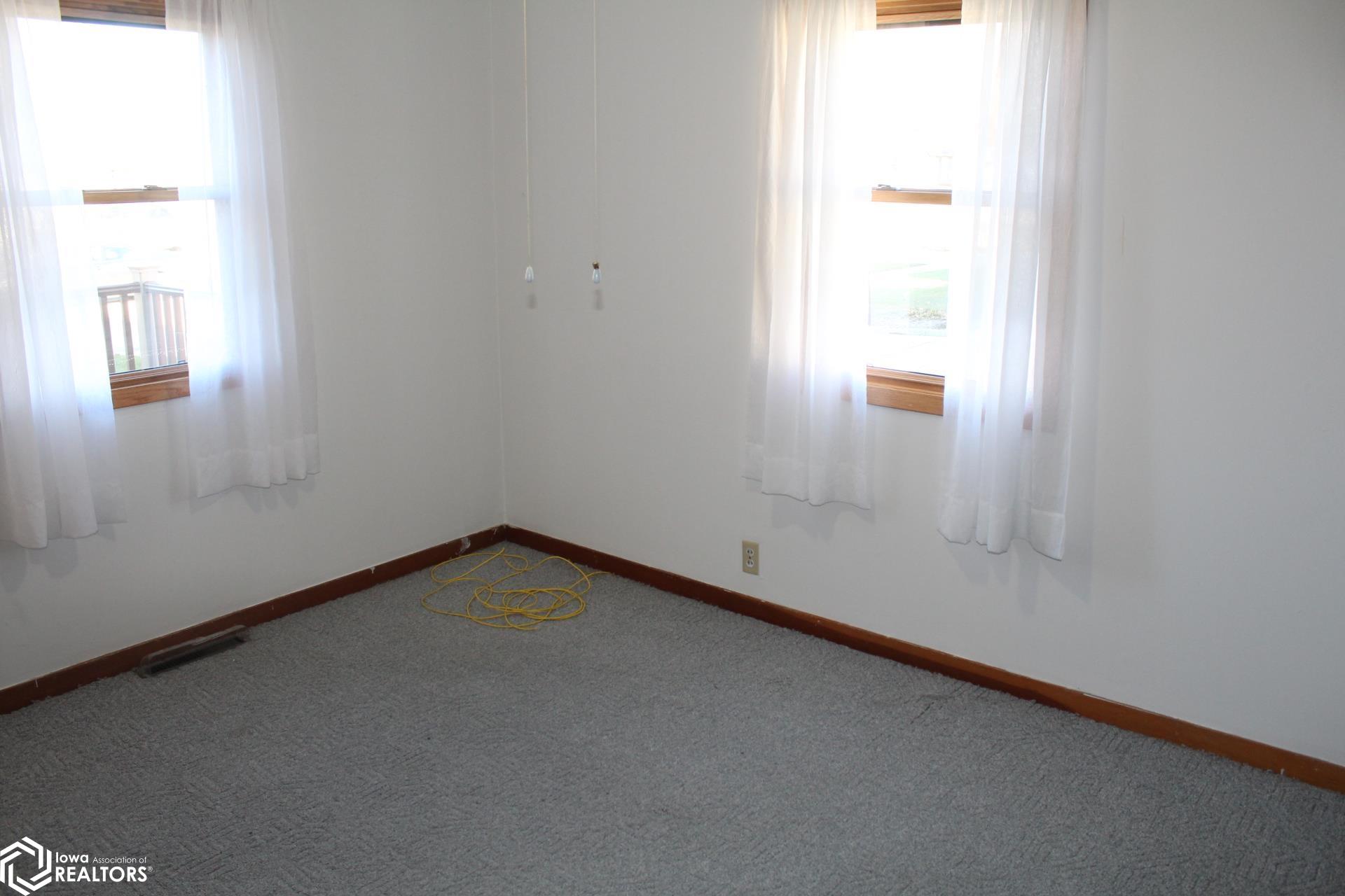 785 W 5th Street, Garner, Iowa image 14