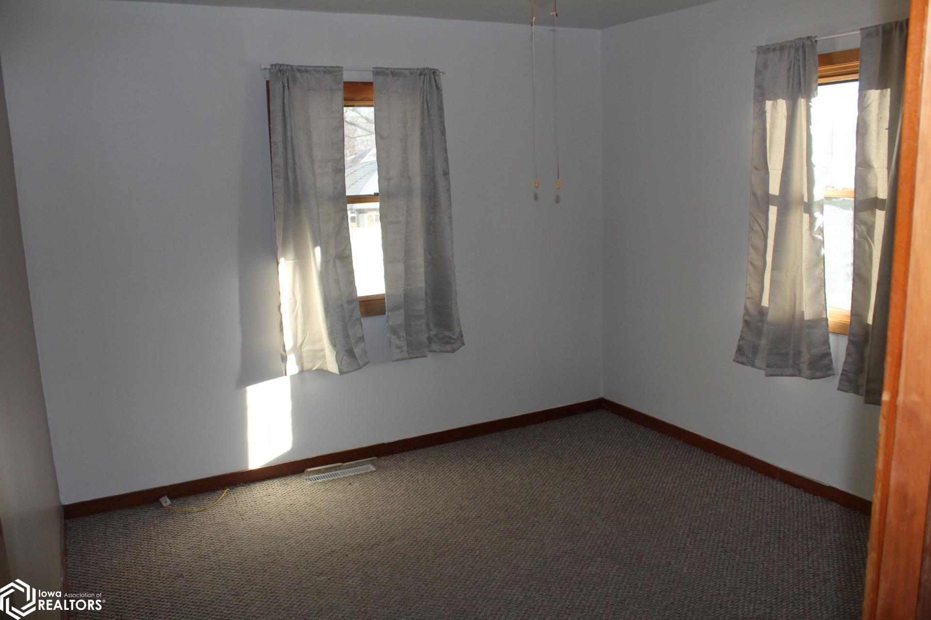785 W 5th Street, Garner, Iowa image 16