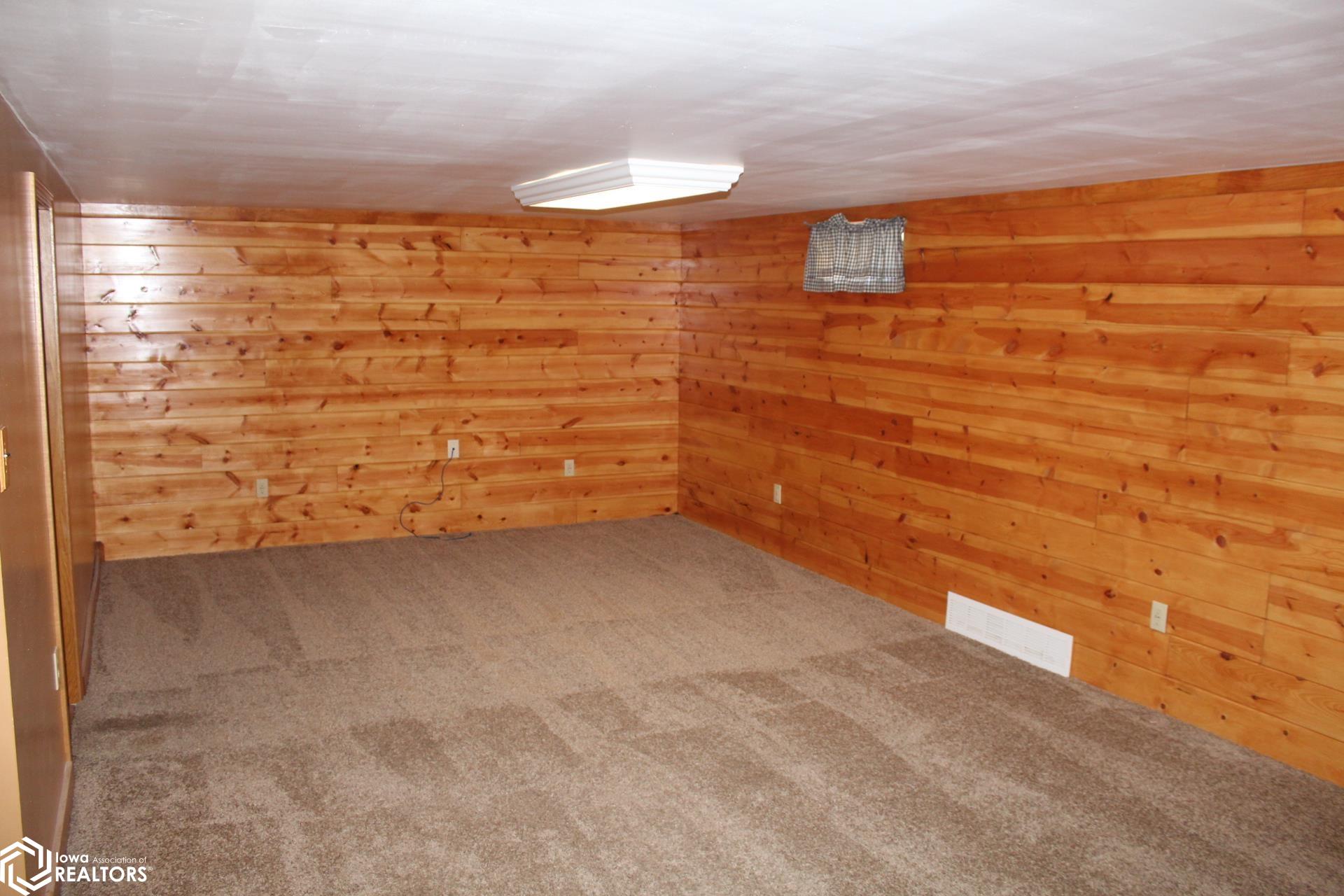 785 W 5th Street, Garner, Iowa image 18