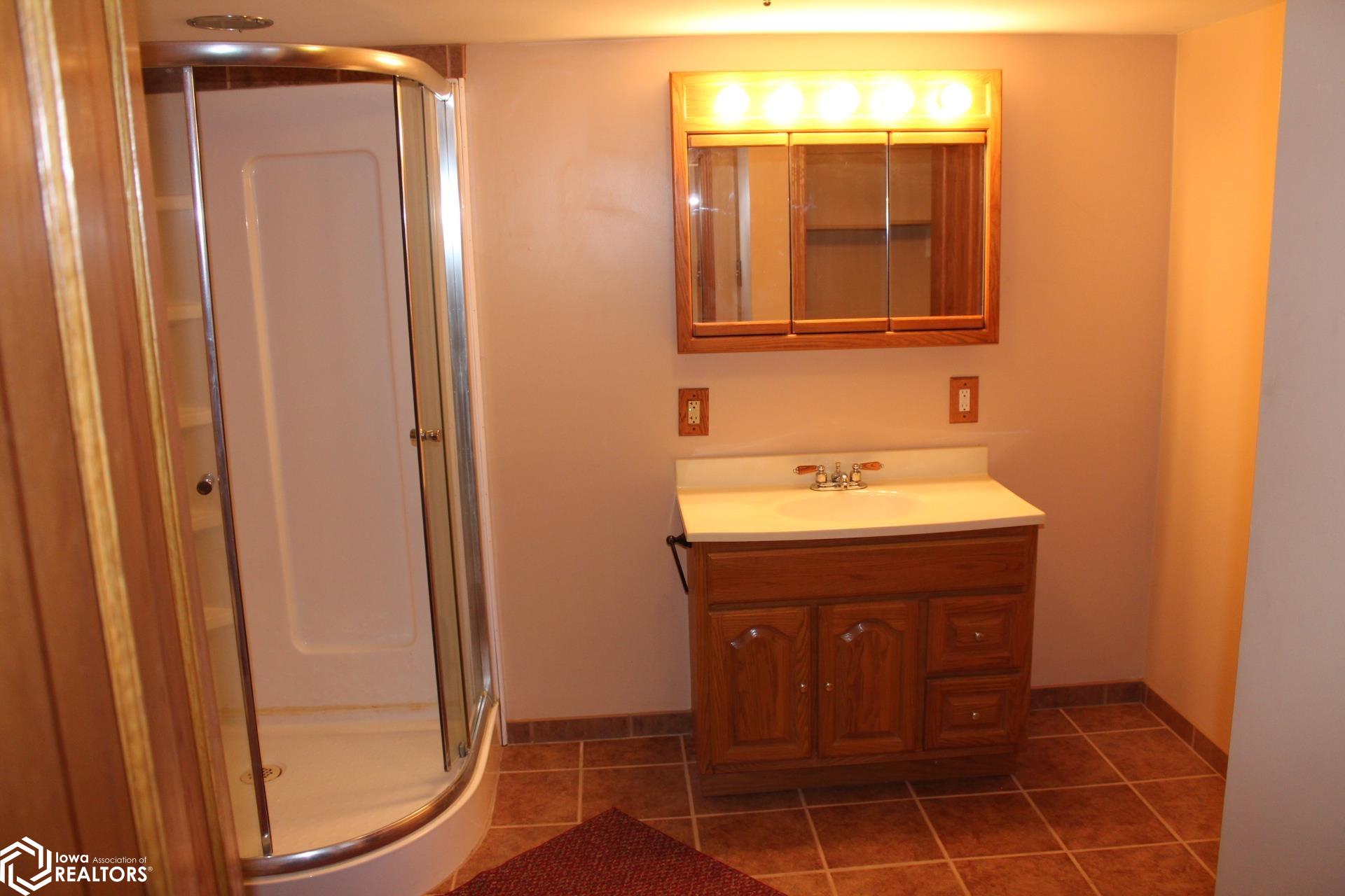 785 W 5th Street, Garner, Iowa image 21