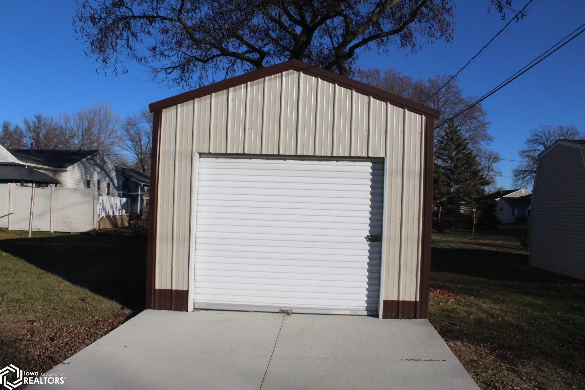 785 W 5th Street, Garner, Iowa image 27