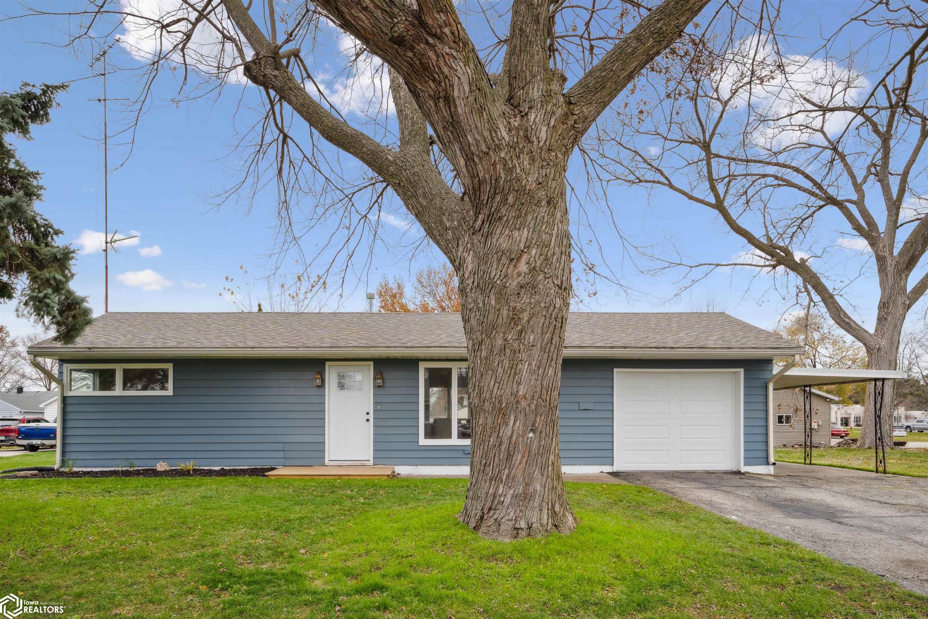 611 Leffler Street, West Burlington, Iowa image 1