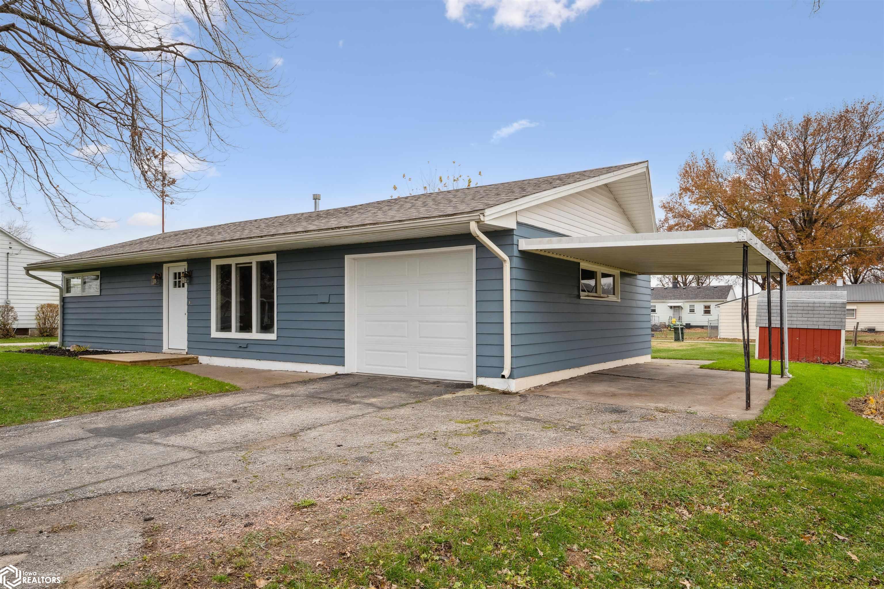 611 Leffler Street, West Burlington, Iowa image 2