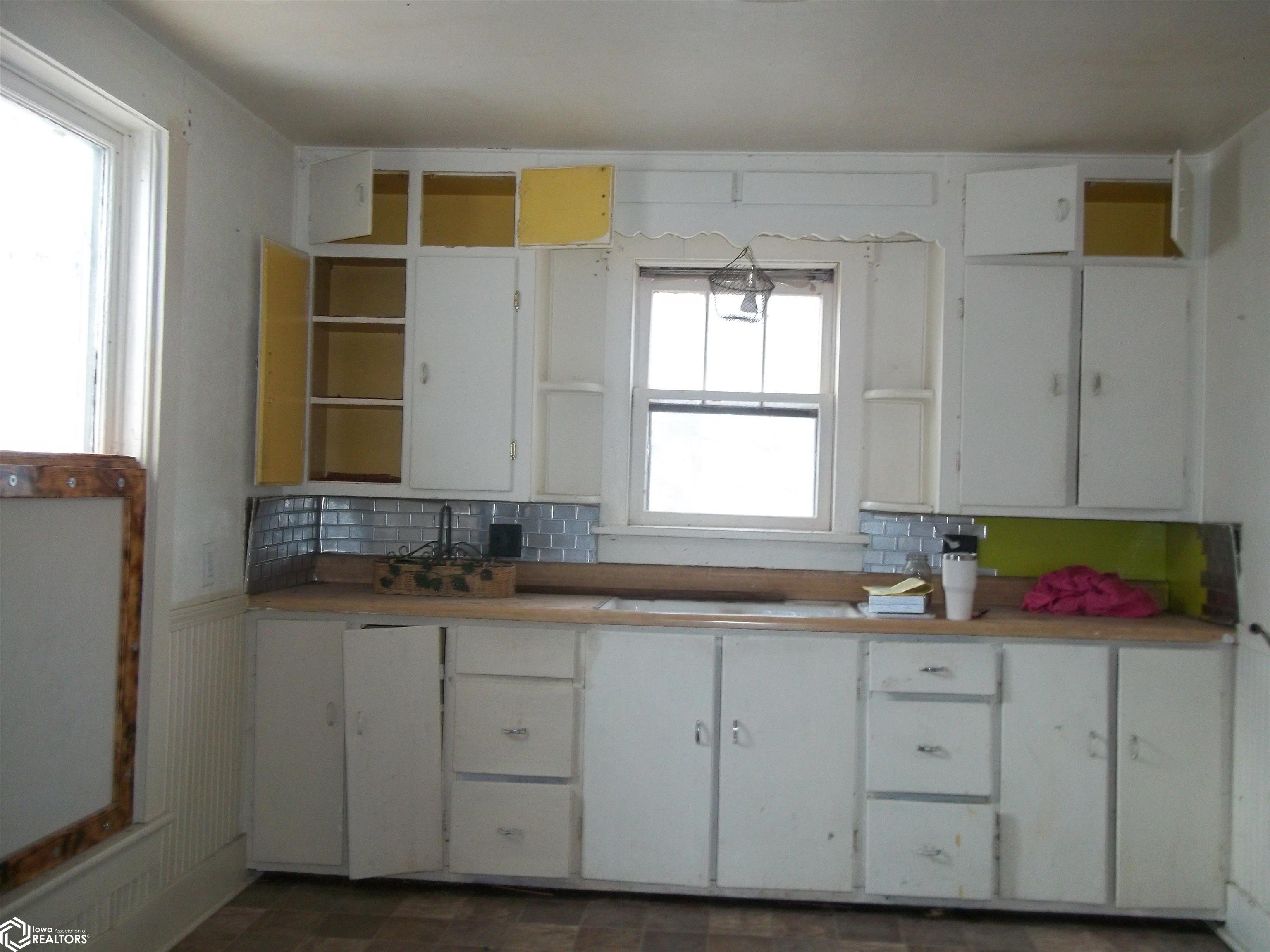 110 Kansas Avenue, Lorimor, Iowa image 2