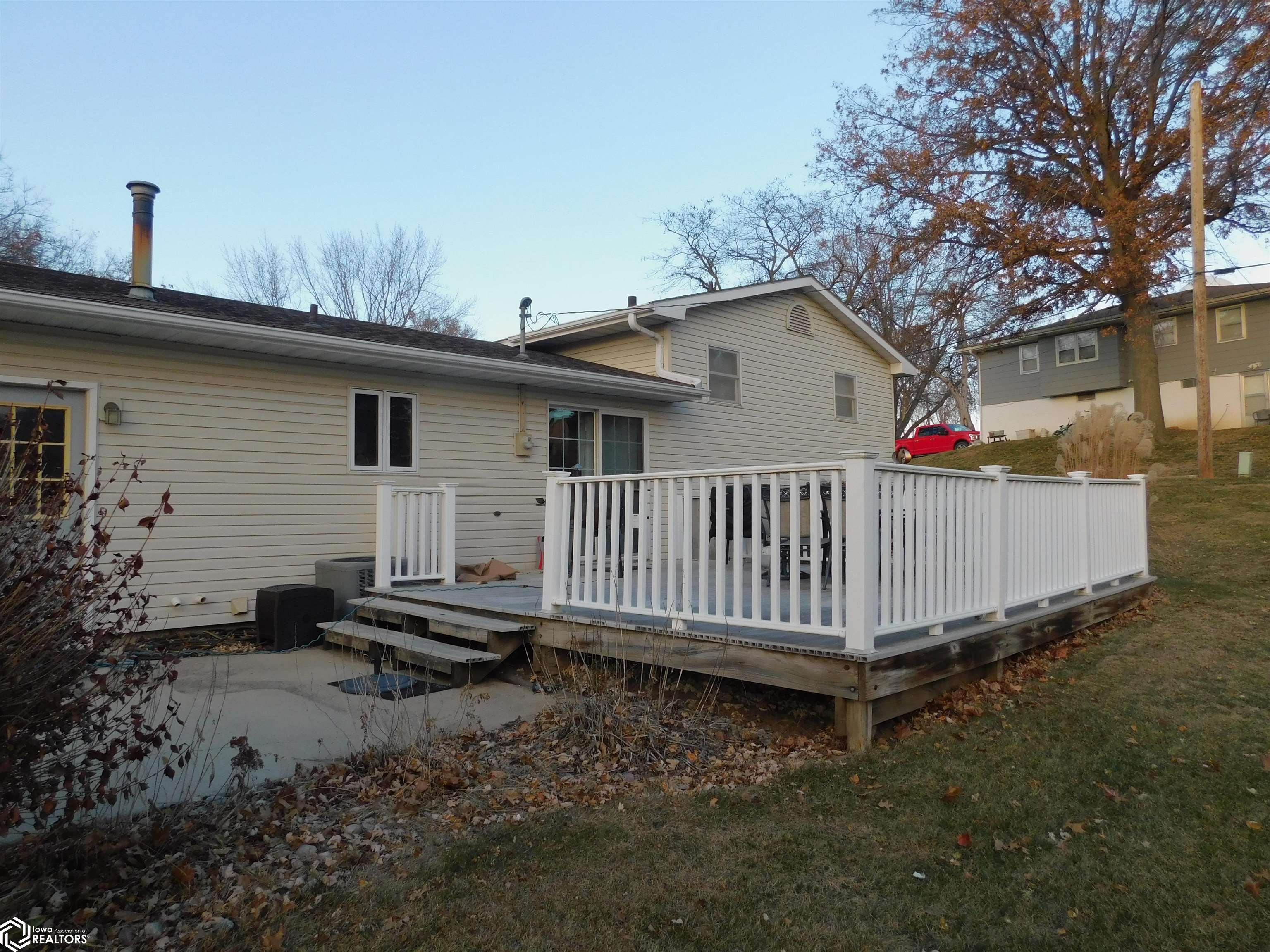 800 S Park Drive, Denison, Iowa image 14