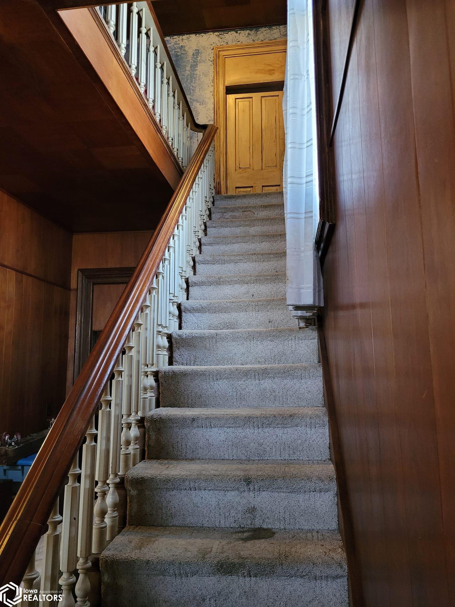 202 N West Street, Sigourney, Iowa image 18
