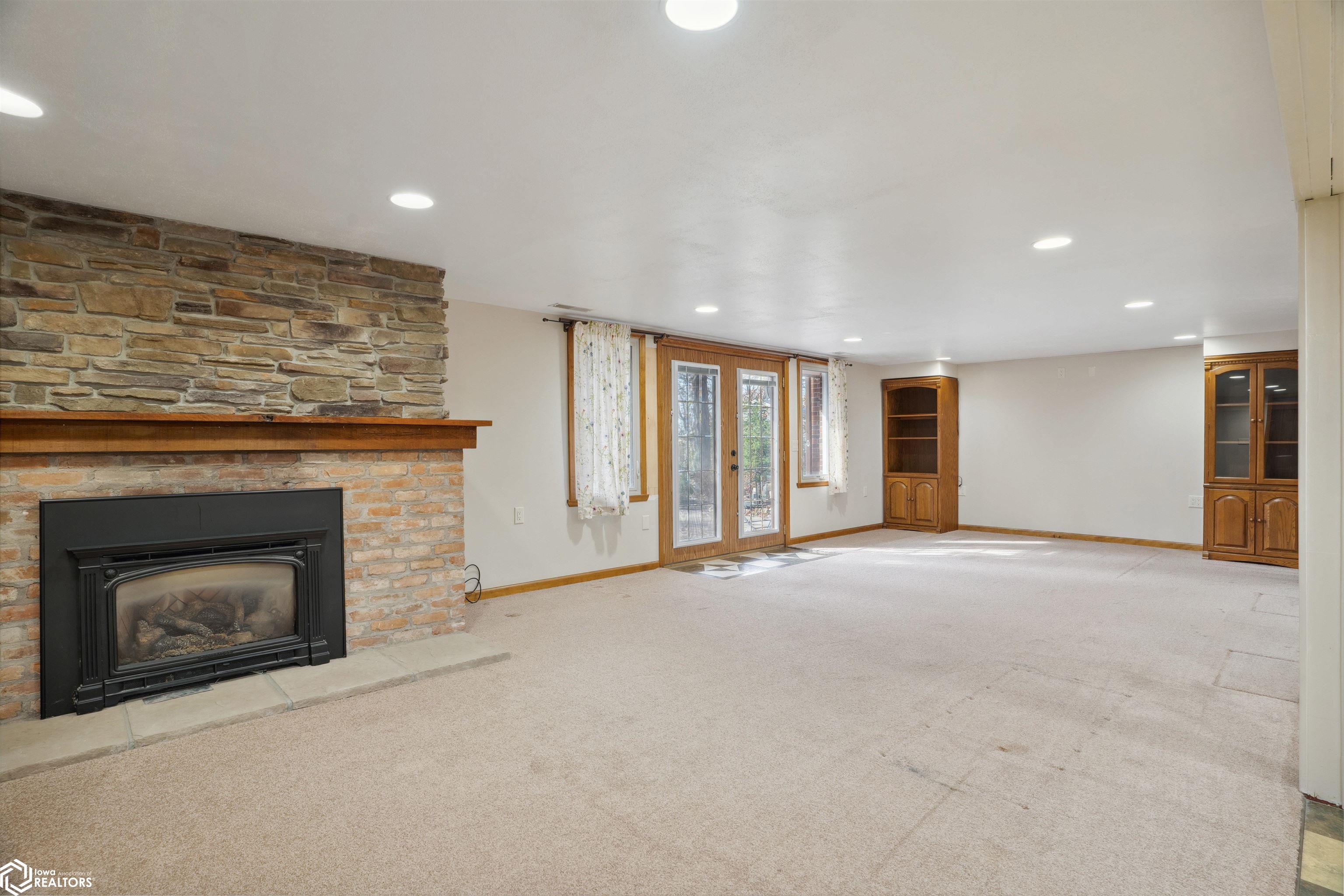 1012 Westwood Drive, Mount Pleasant, Iowa image 26