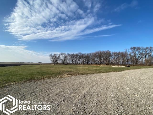 2425 Deer Avenue, Britt, Iowa image 3