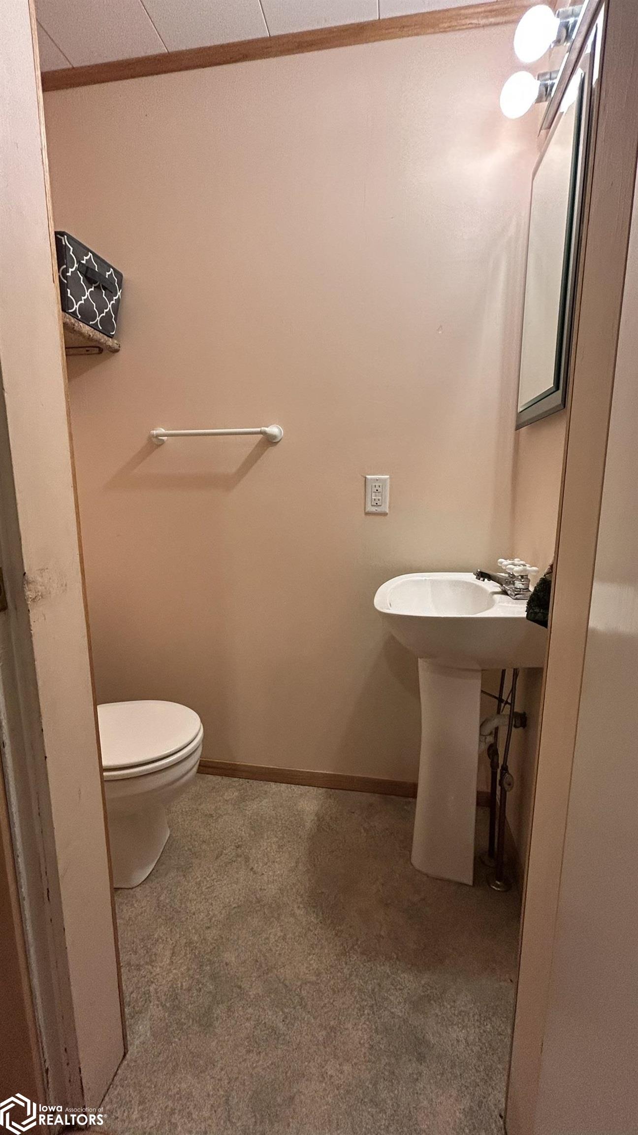 503 Grand, Keokuk, Iowa image 22