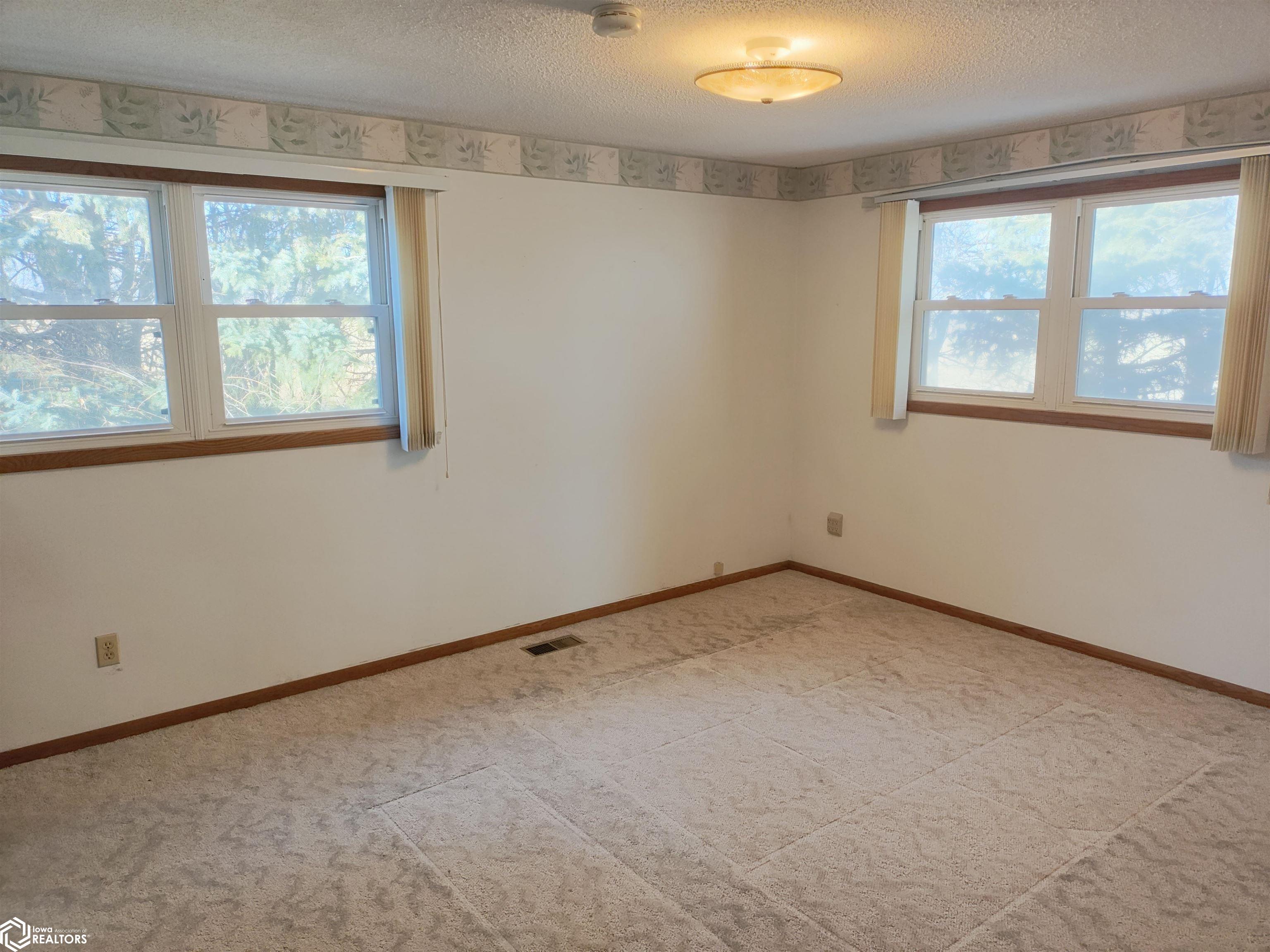 32669 Walnut Ave, Coon Rapids, Iowa image 16