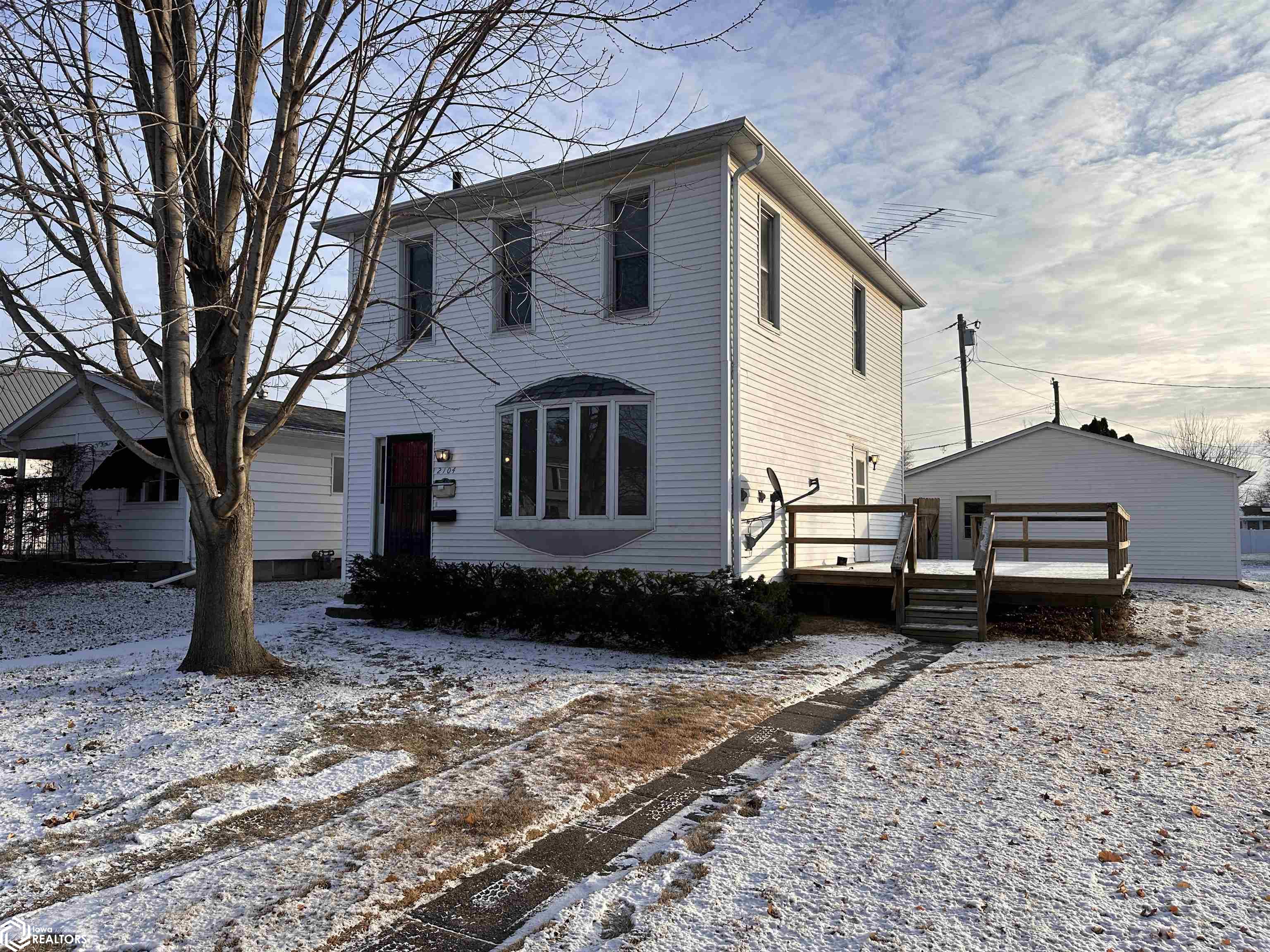 2104 Madison Avenue, Burlington, Iowa image 2