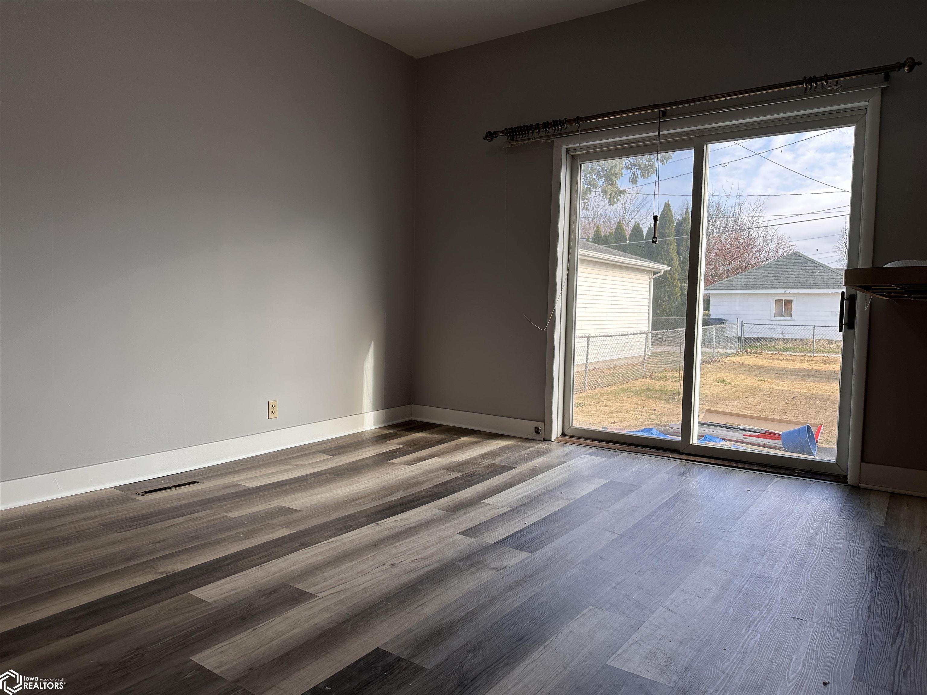 2104 Madison Avenue, Burlington, Iowa image 13