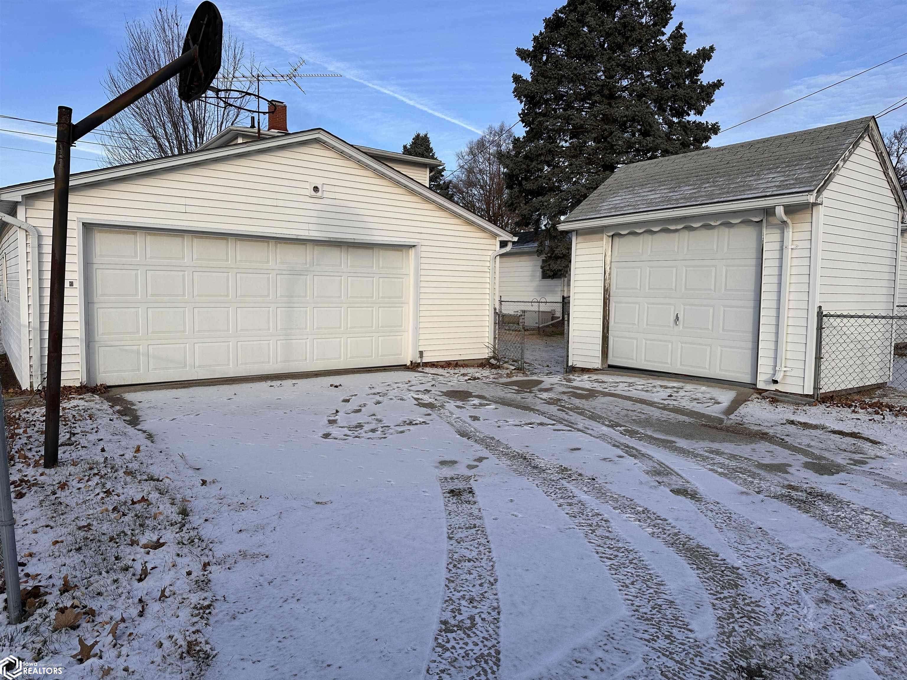 2104 Madison Avenue, Burlington, Iowa image 23