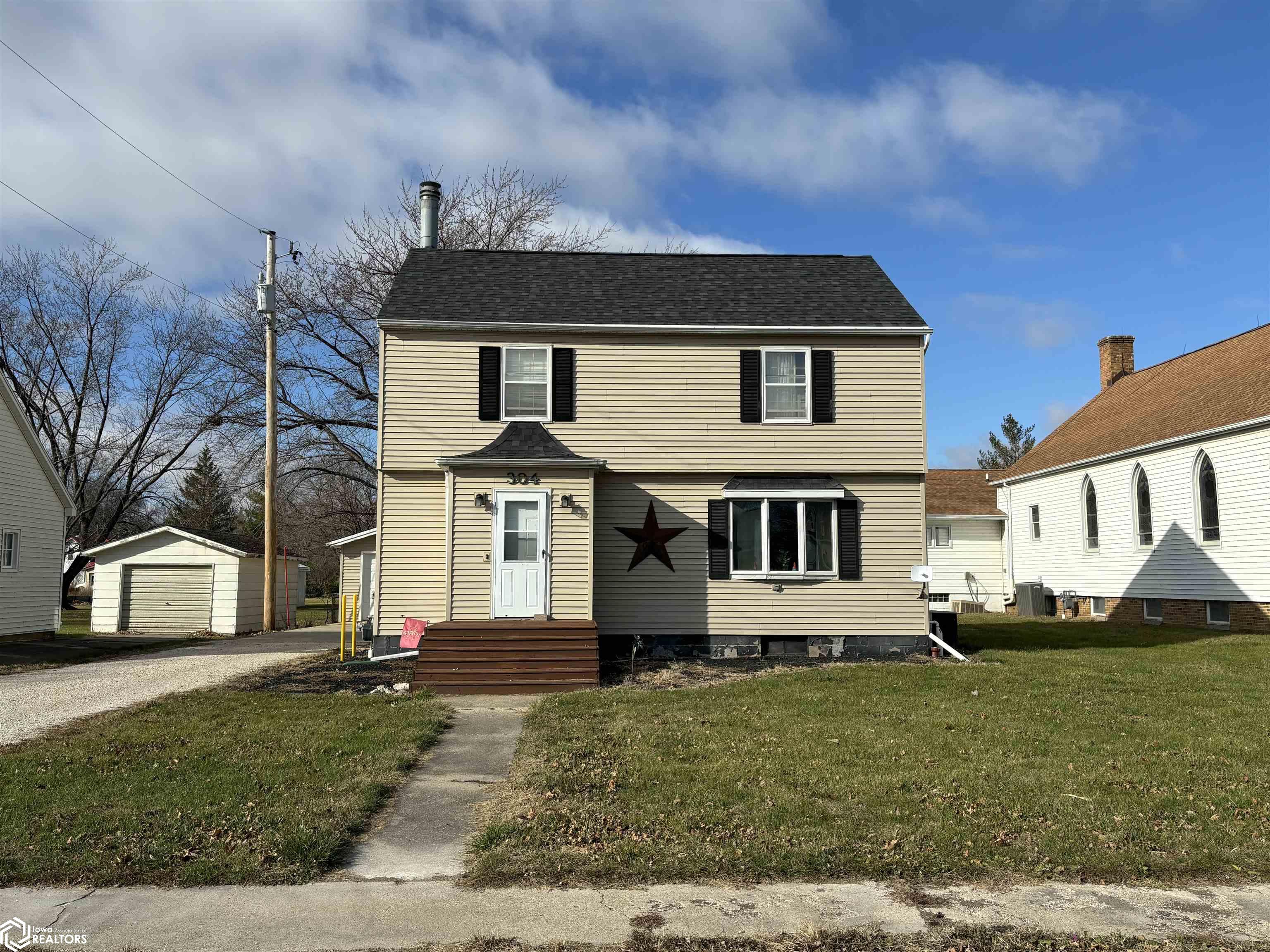 304 West Street, Alden, Iowa image 2