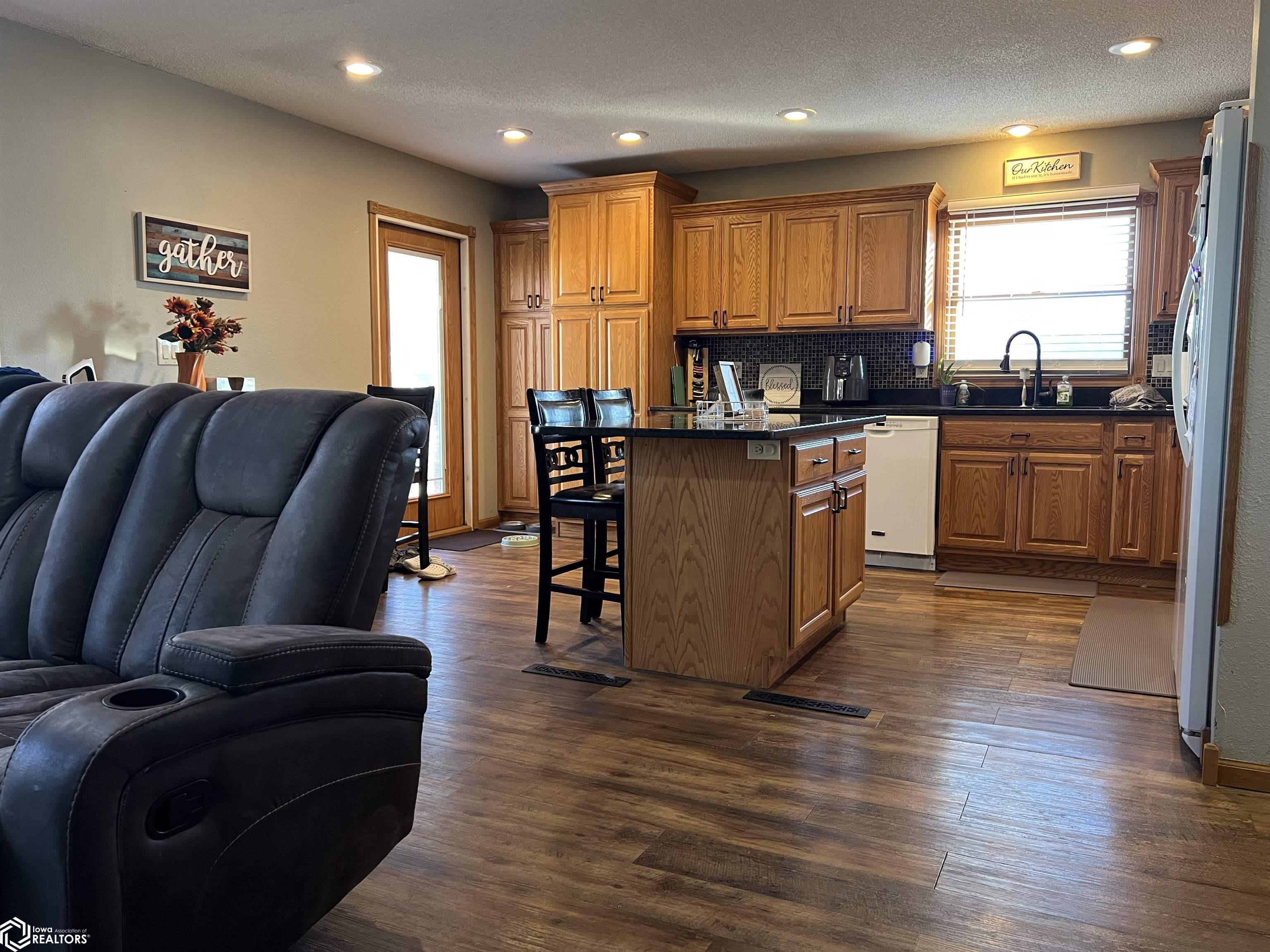 227 E 18th Street, Carroll, Iowa image 3