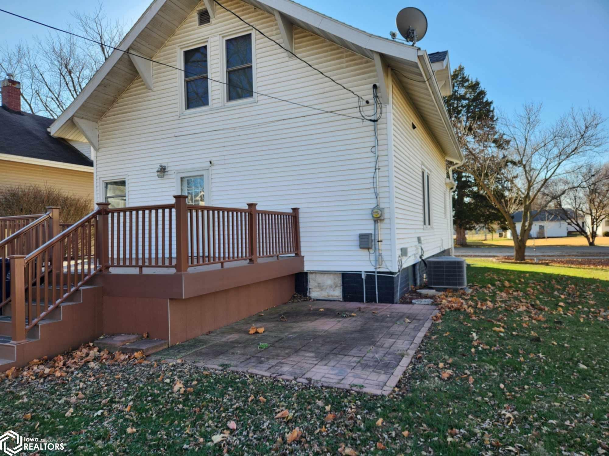 309 S Elizabeth, Stronghurst, Illinois image 3