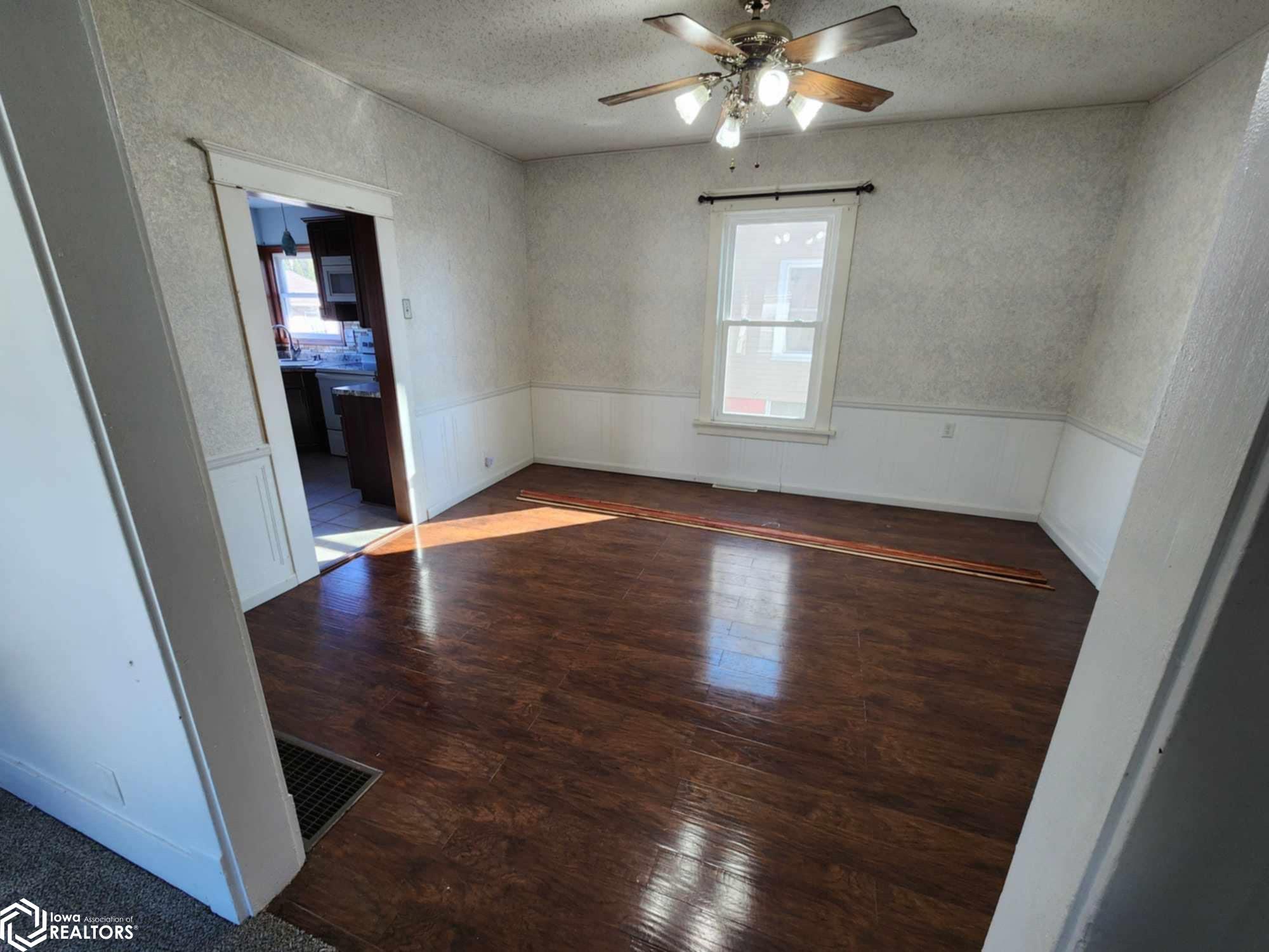 309 S Elizabeth, Stronghurst, Illinois image 10