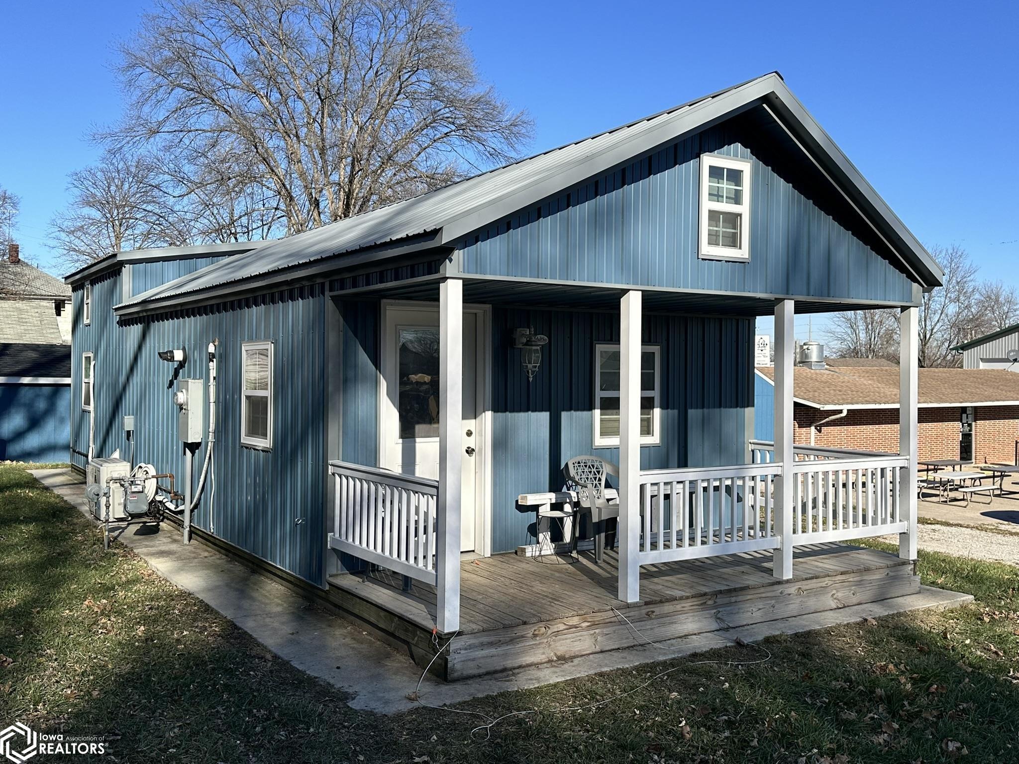 300 - 302 9th Street, Corning, Iowa image 3