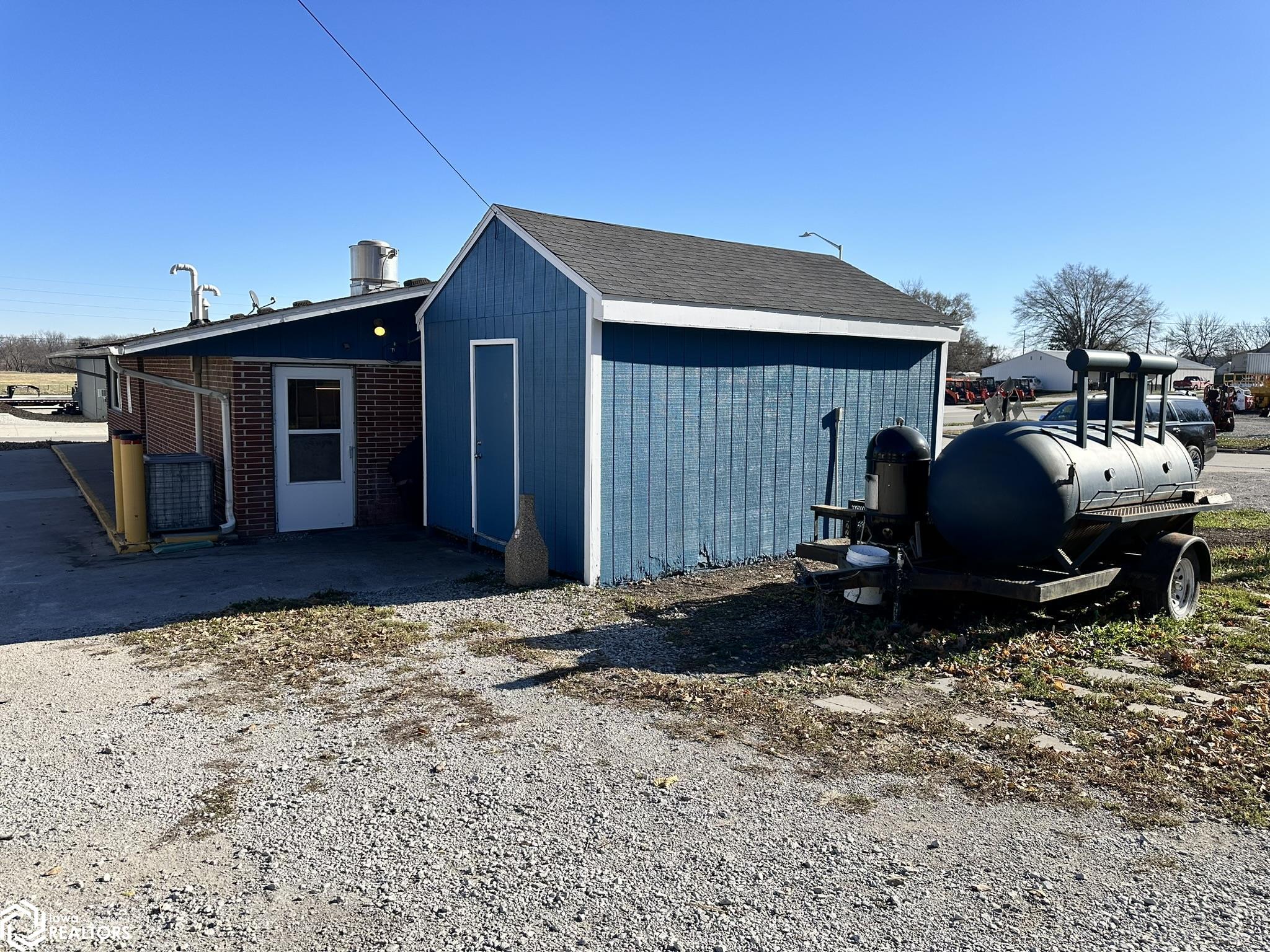 300 - 302 9th Street, Corning, Iowa image 5
