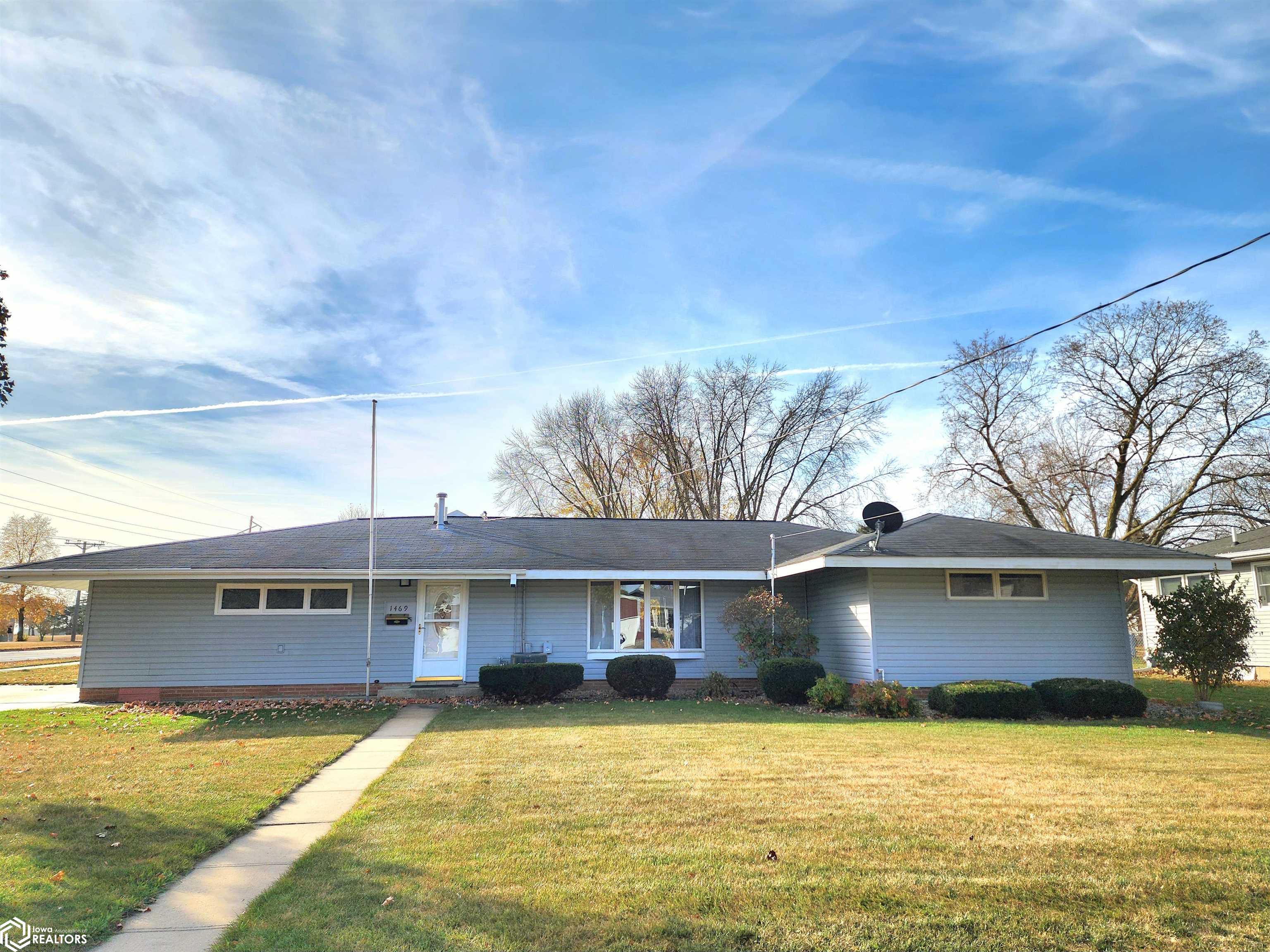 1469 E State Street, Mason City, Iowa image 1