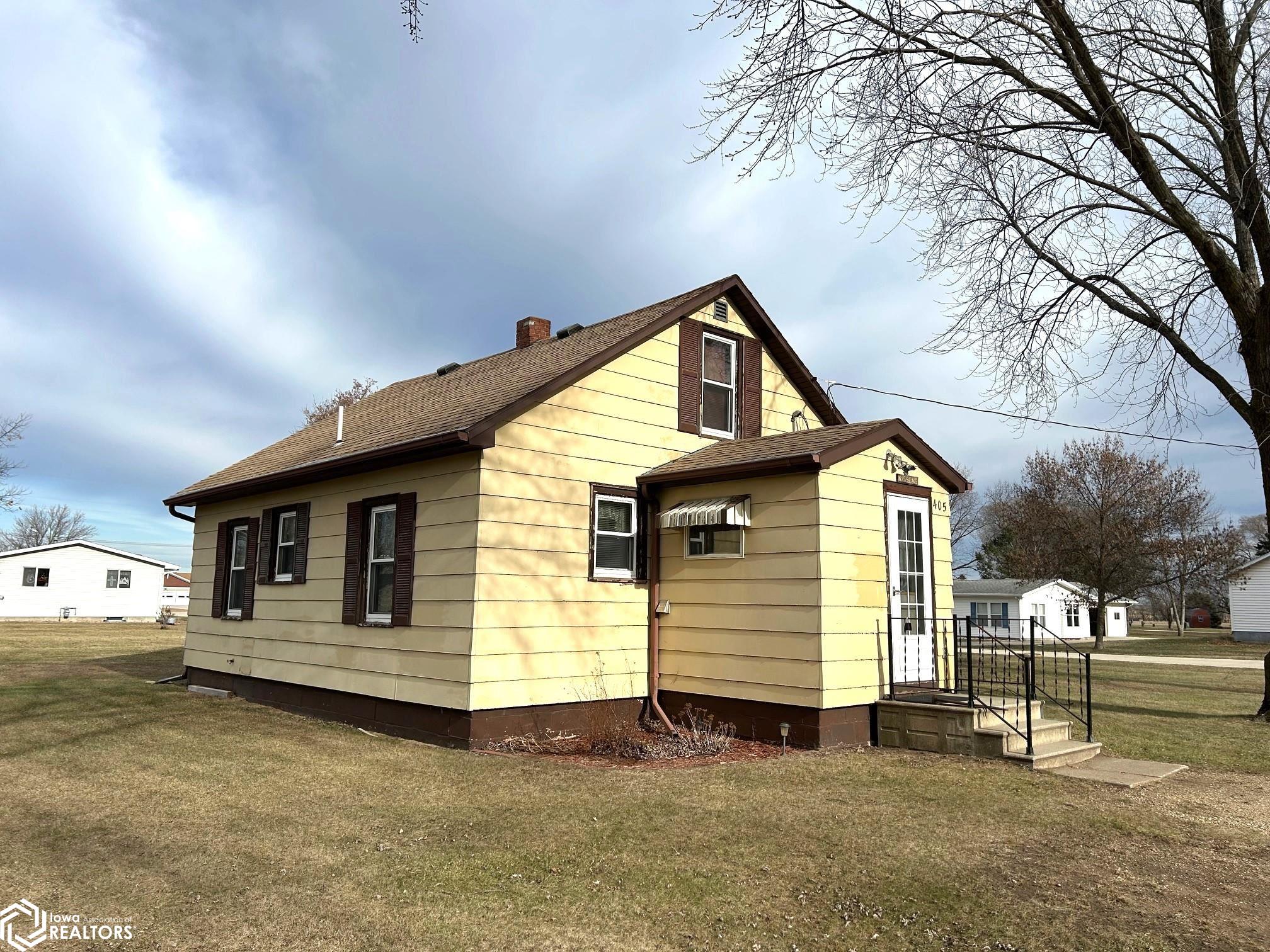 405 E Hoffman Street, Graettinger, Iowa image 1