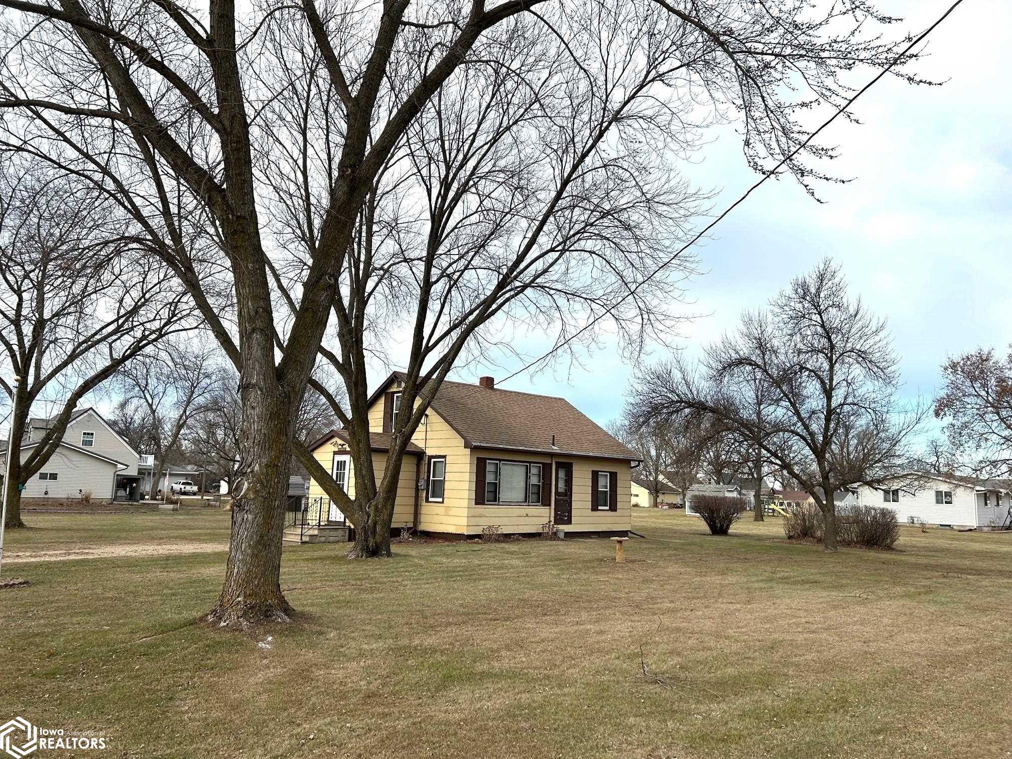 405 E Hoffman Street, Graettinger, Iowa image 14