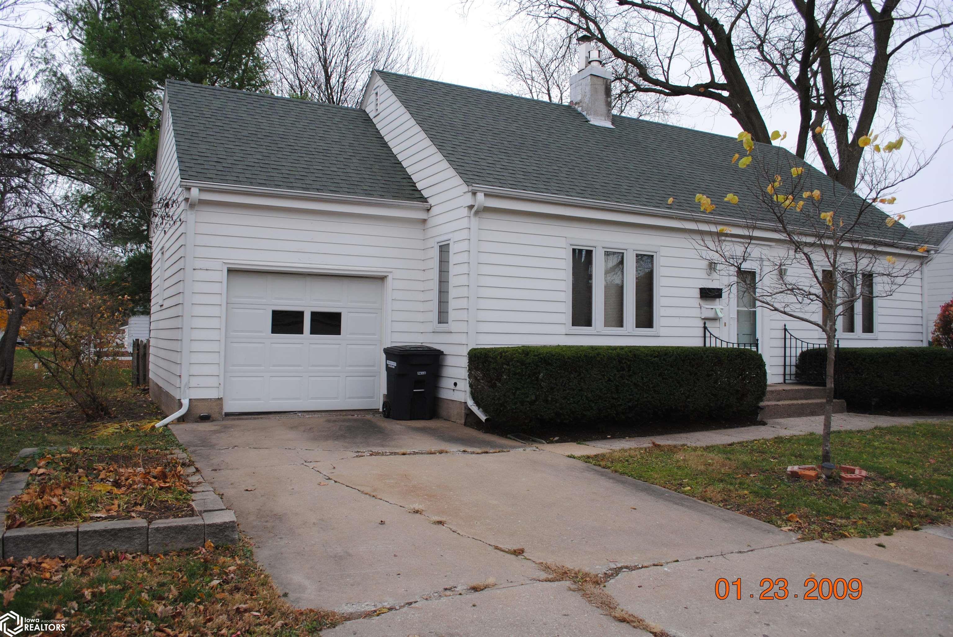 706 N Main, Mount Pleasant, Iowa image 2