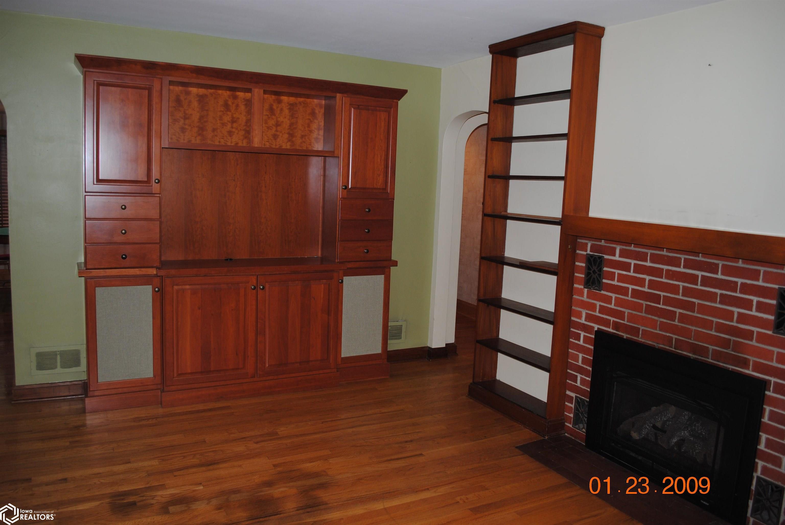 706 N Main, Mount Pleasant, Iowa image 3