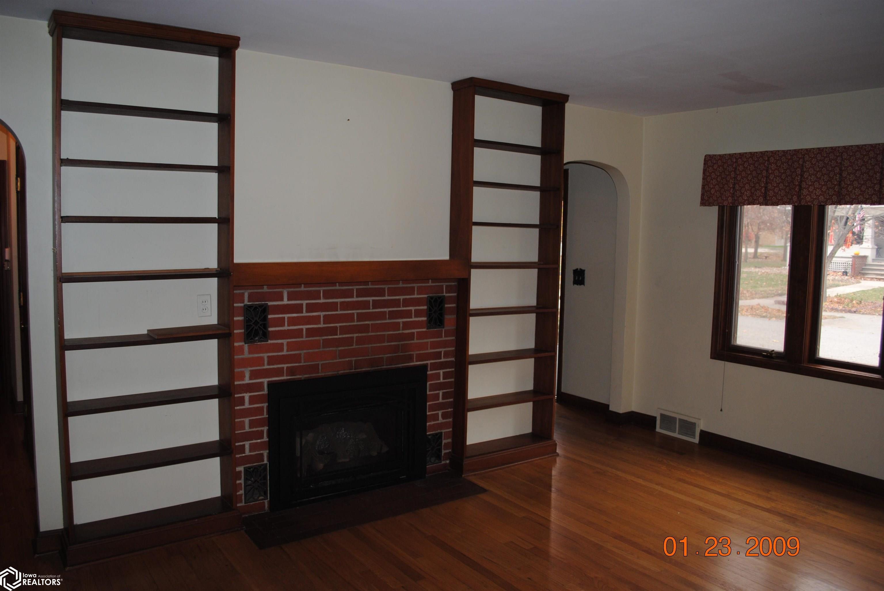 706 N Main, Mount Pleasant, Iowa image 4