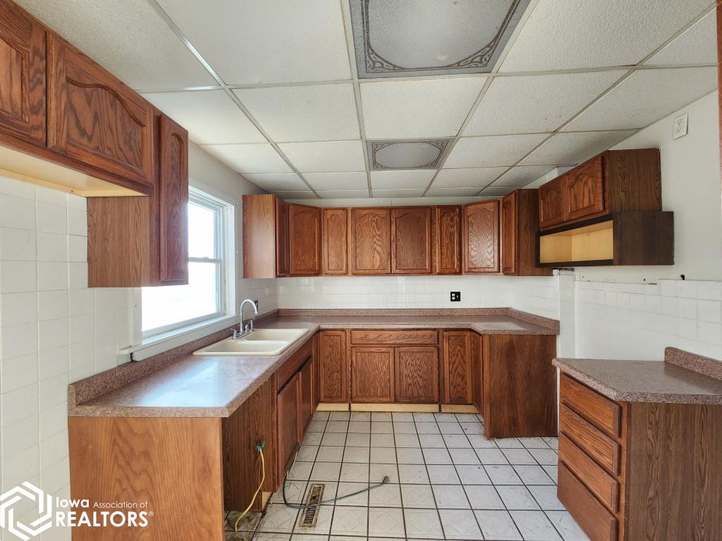 253 6th Street, Mason City, Iowa image 4