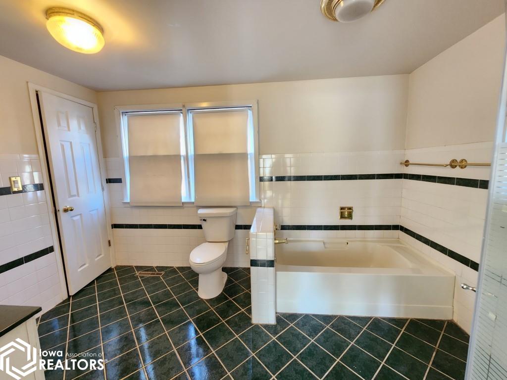 253 6th Street, Mason City, Iowa image 7