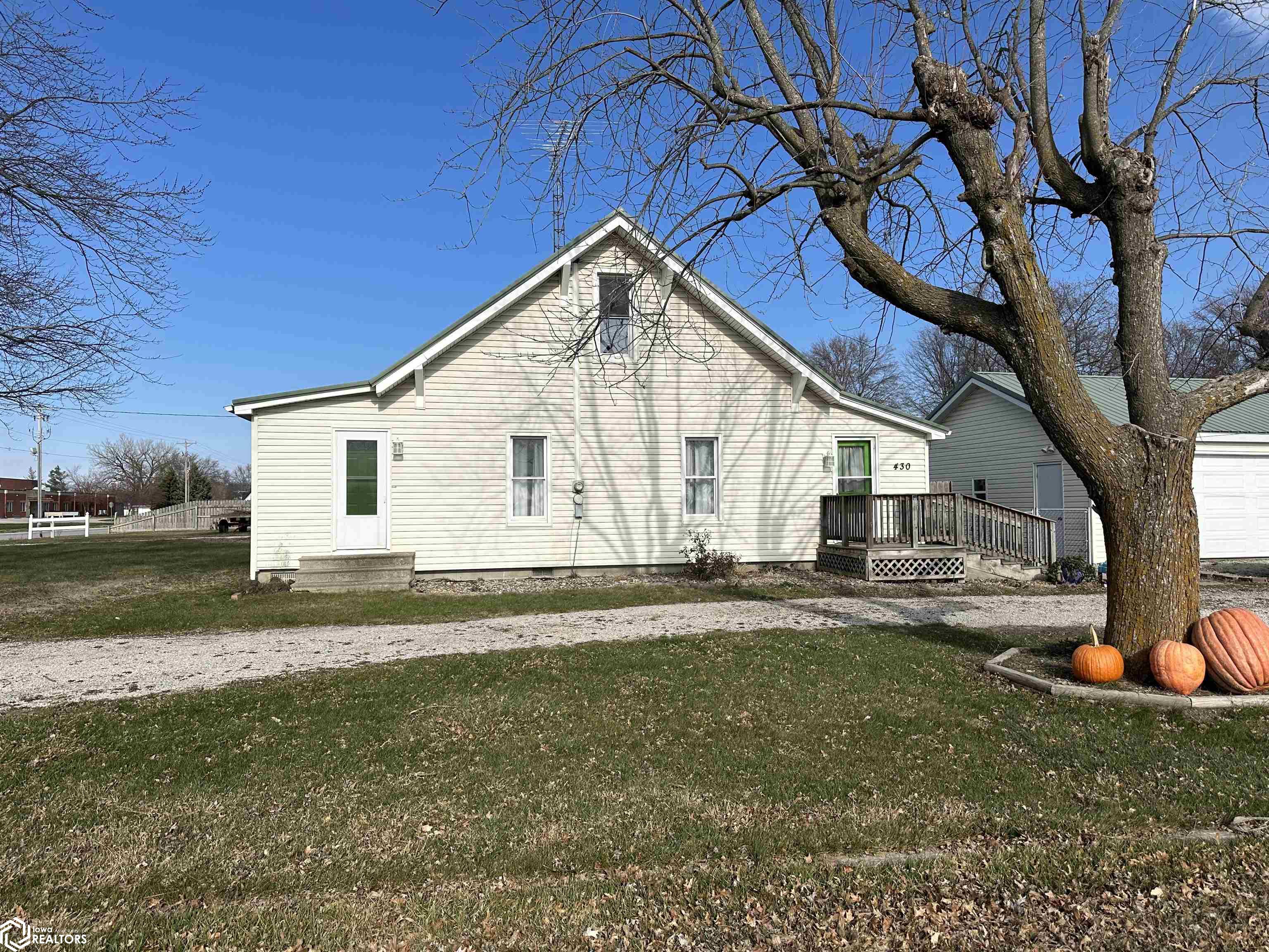 430 S Front Street, Humeston, Iowa image 1